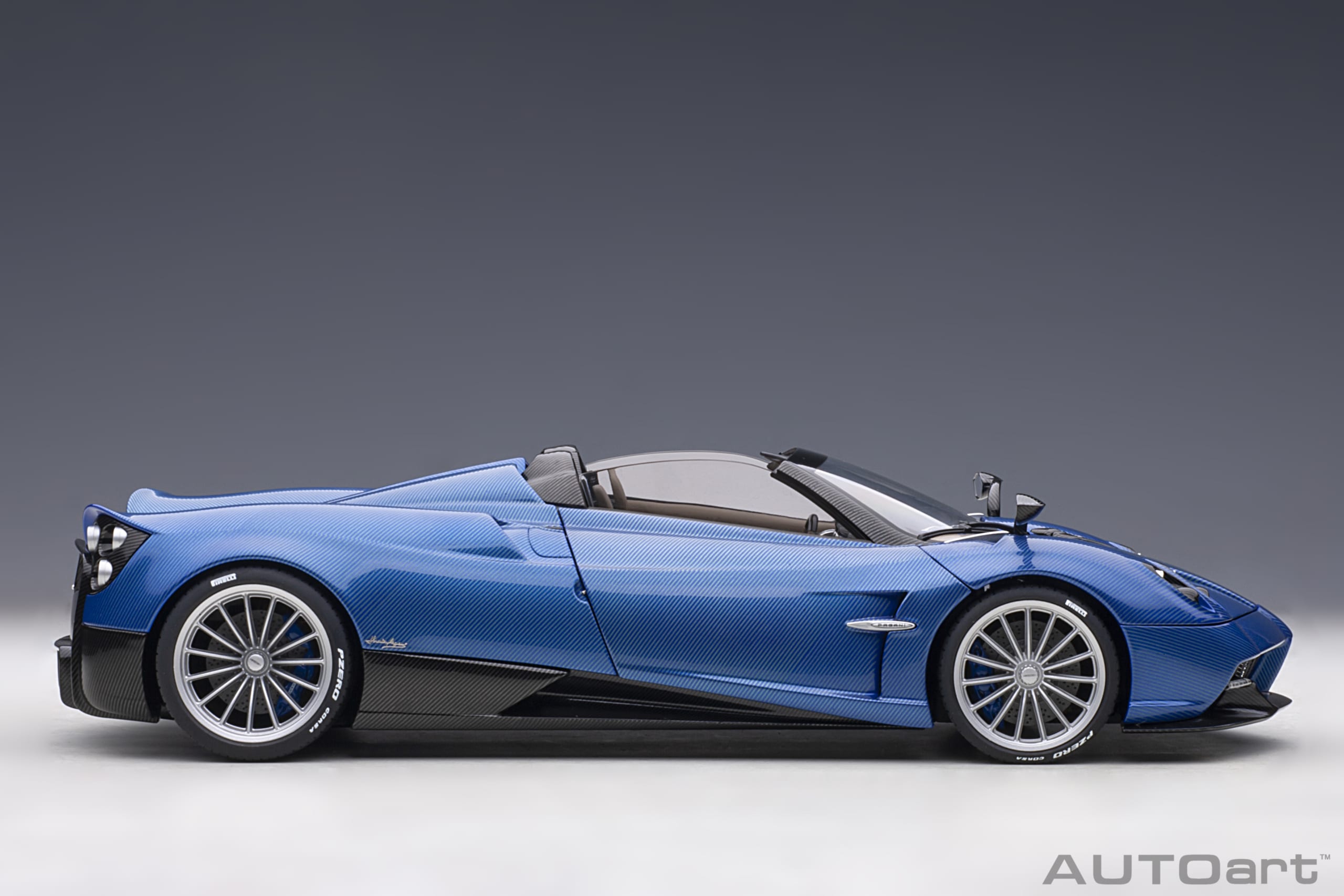 AUTOart Pagani Huayra Roadster 2017 1:18 - Blue Tricolore Carbon Fiber - Image 6
