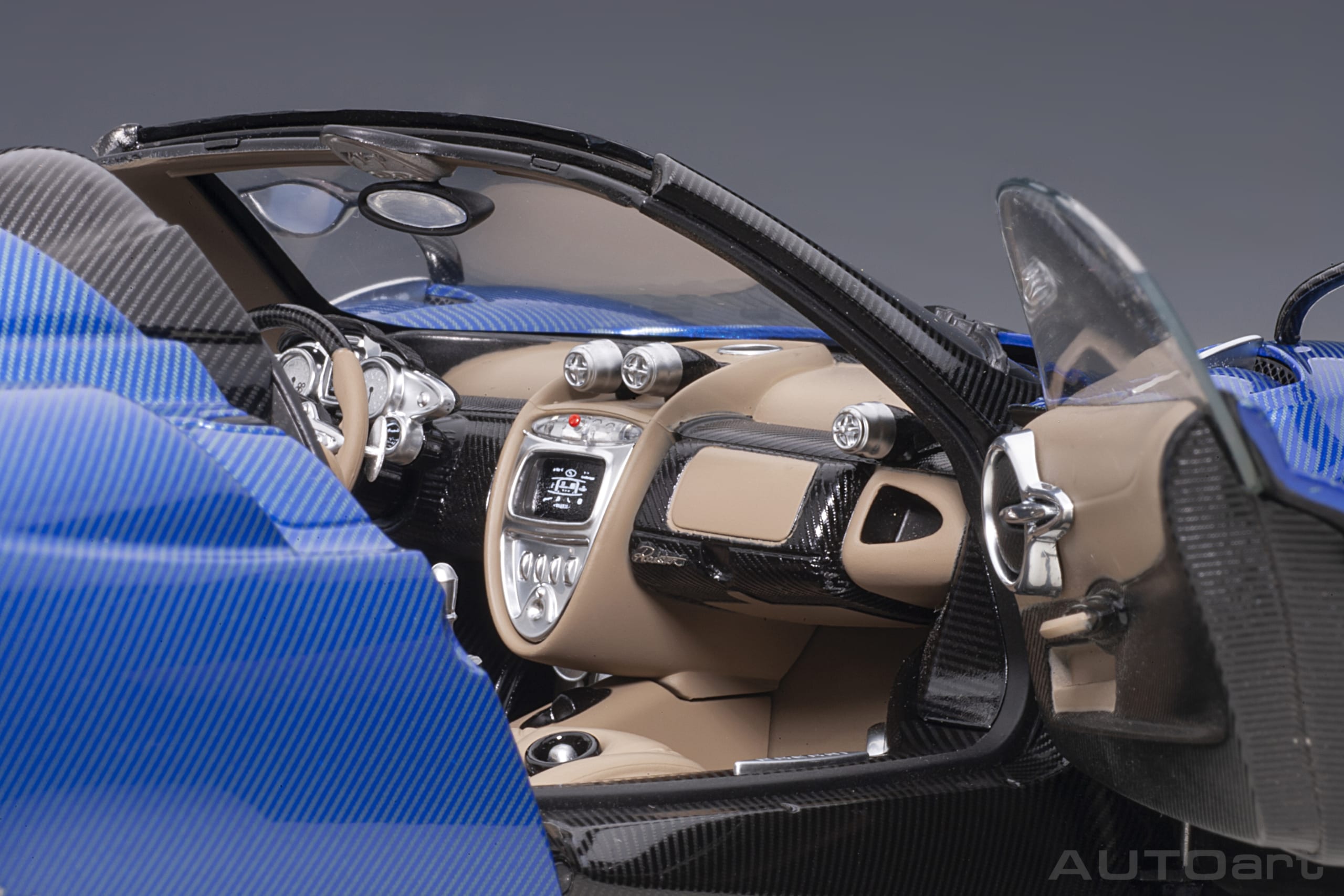 AUTOart Pagani Huayra Roadster 2017 1:18 - Blue Tricolore Carbon Fiber - Image 12