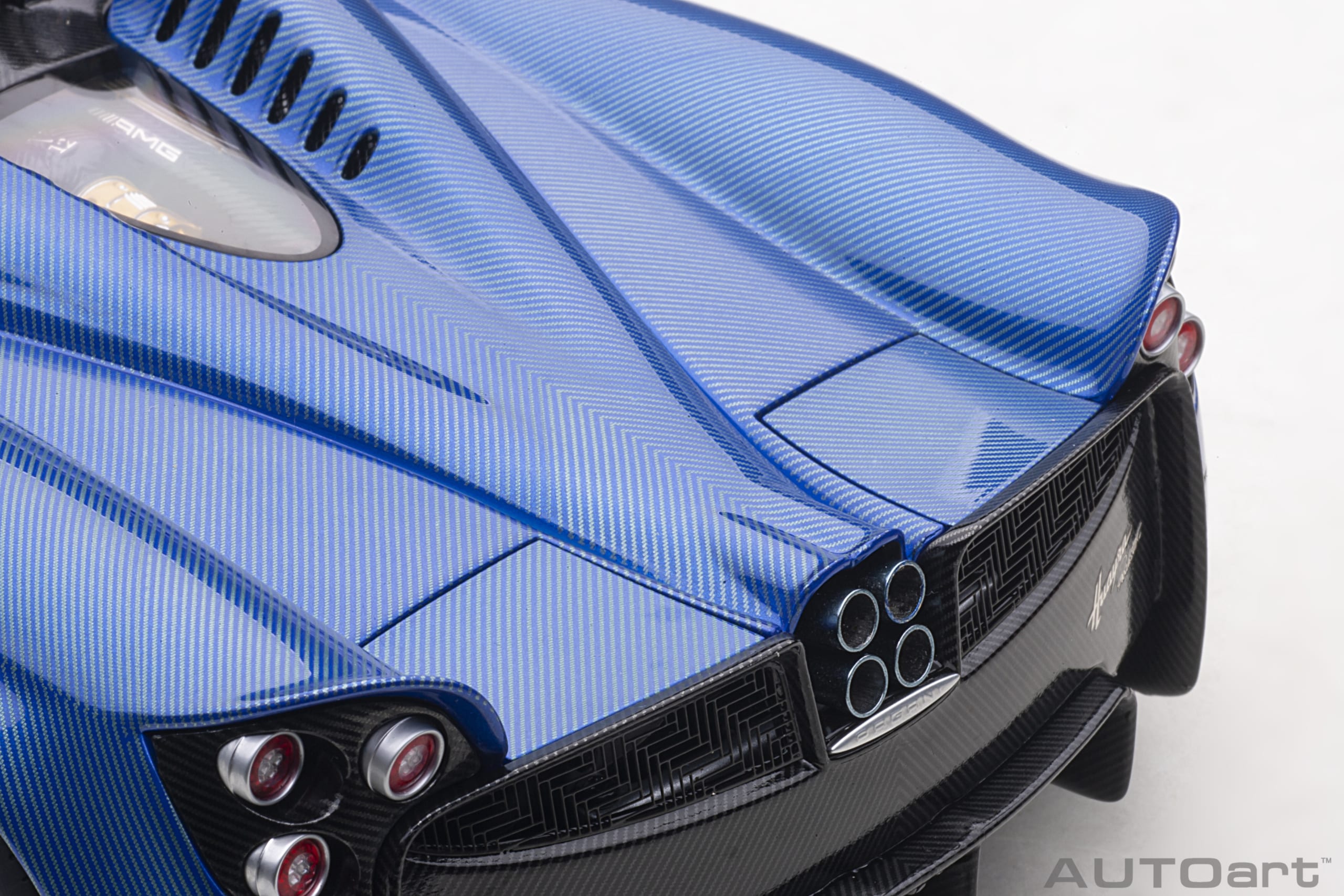 AUTOart Pagani Huayra Roadster 2017 1:18 - Blue Tricolore Carbon Fiber - Image 17