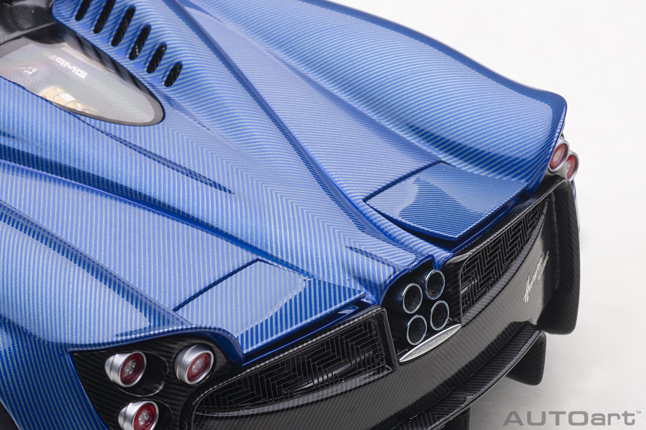 AUTOart Pagani Huayra Roadster 2017 1:18 - Blue Tricolore Carbon Fiber - Image 18
