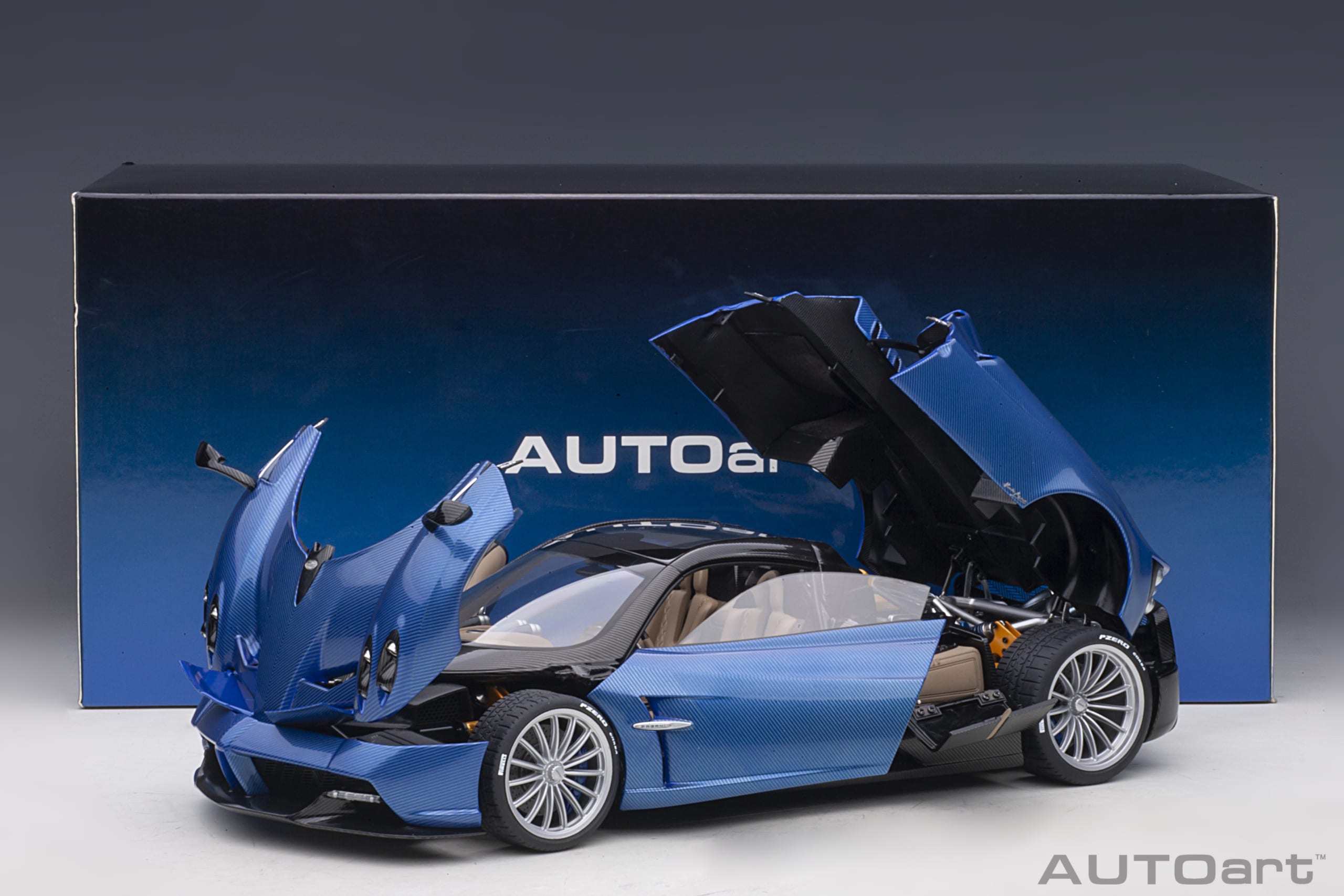 AUTOart Pagani Huayra Roadster 2017 1:18 - Blue Tricolore Carbon Fiber - Image 28