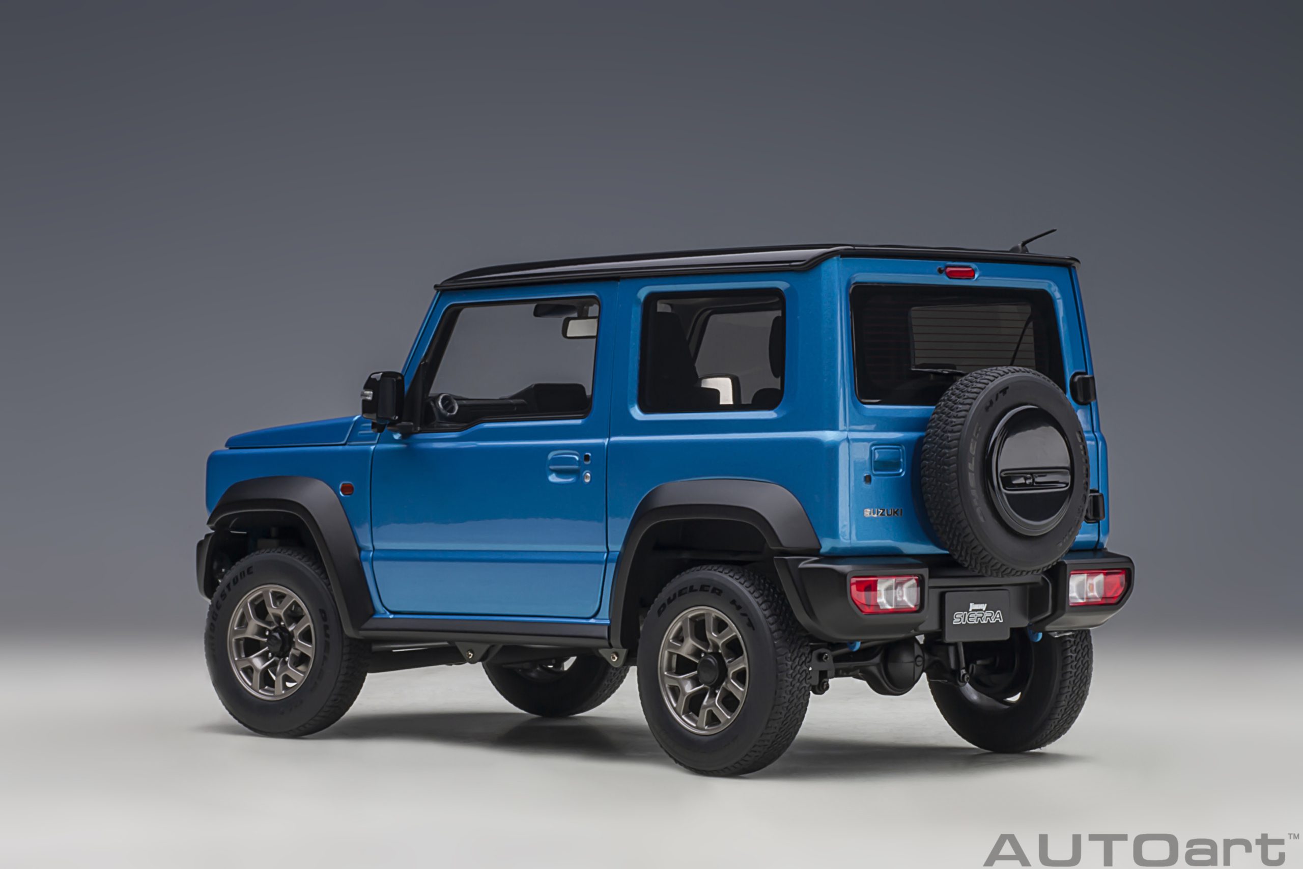 AUTOart Suzuki Jimny (JB74) Sierra 1:18 - Brisk Blue - Image 2