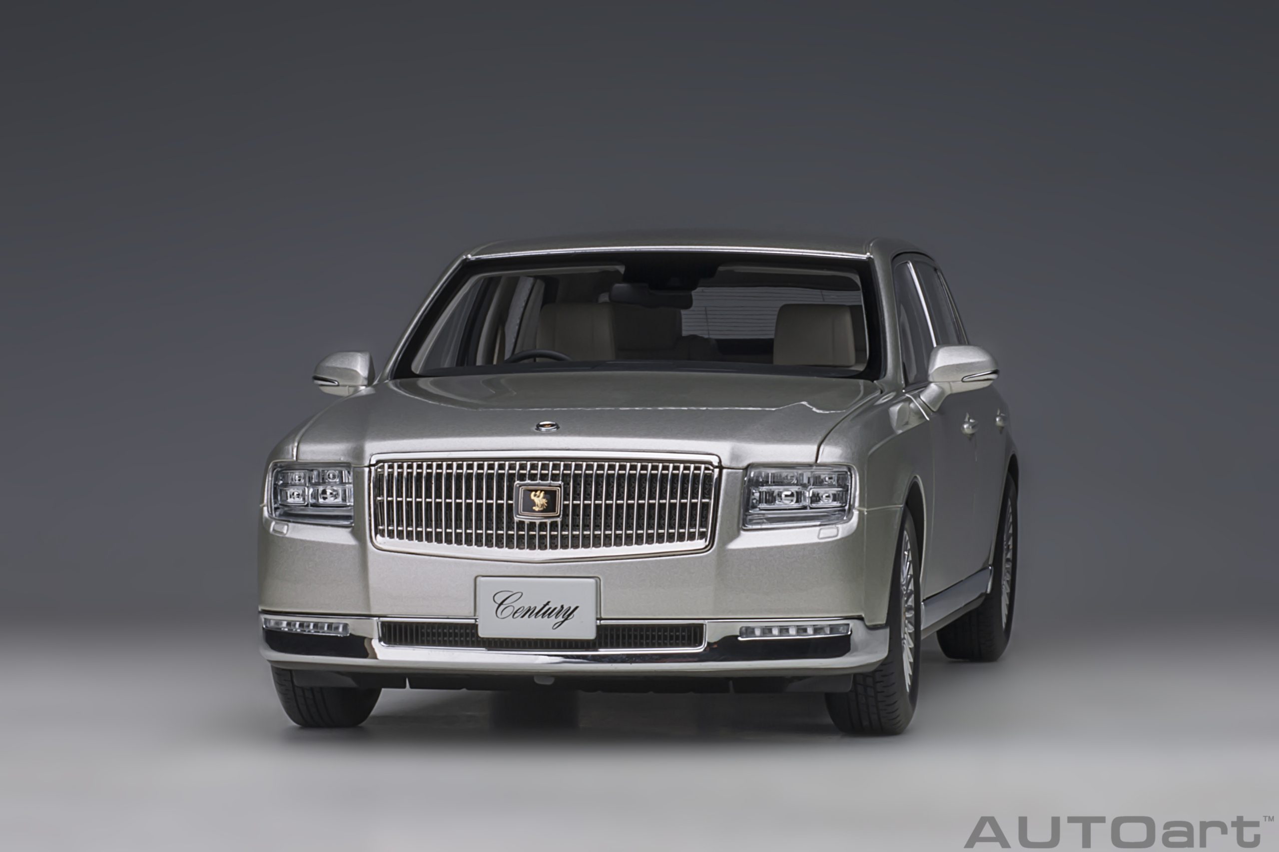 AUTOart Toyota Century Special Edition with Curtain 2019 1:18 - Silver - Image 16