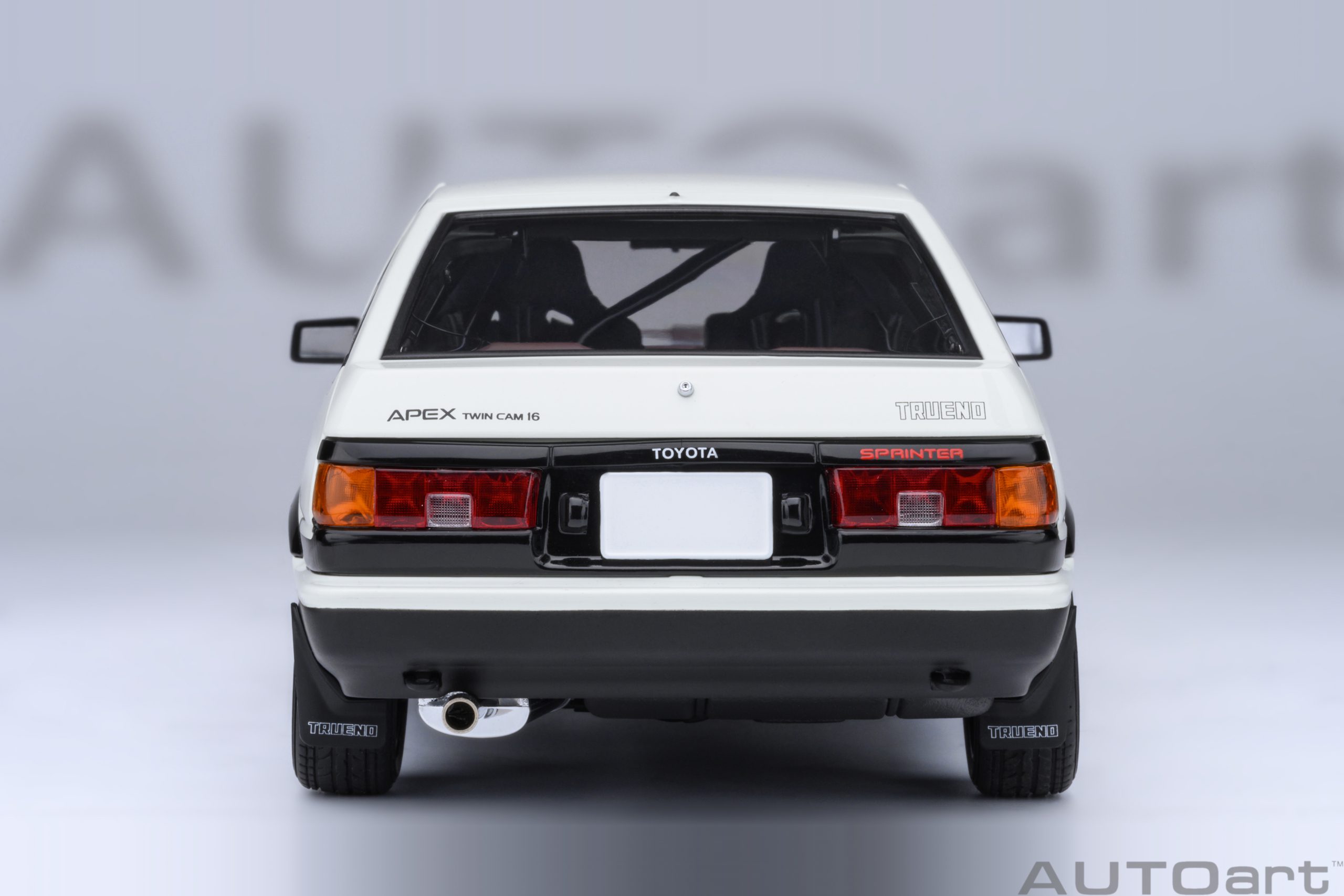 AUTOart Toyota Sprinter Trueno (AE86) "Project D" Final Version 1:18 - Image 7
