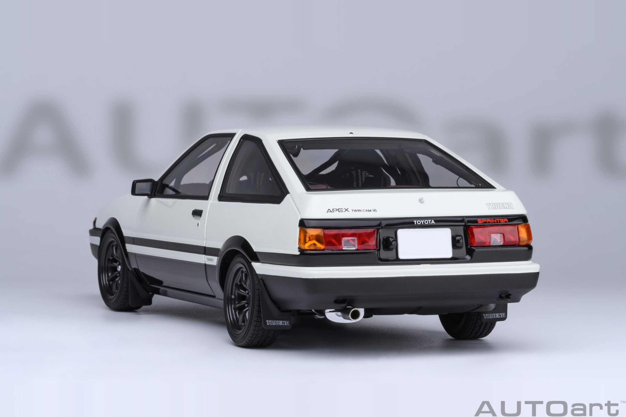 AUTOart Toyota Sprinter Trueno (AE86) "Project D" Final Version 1:18 - Image 22