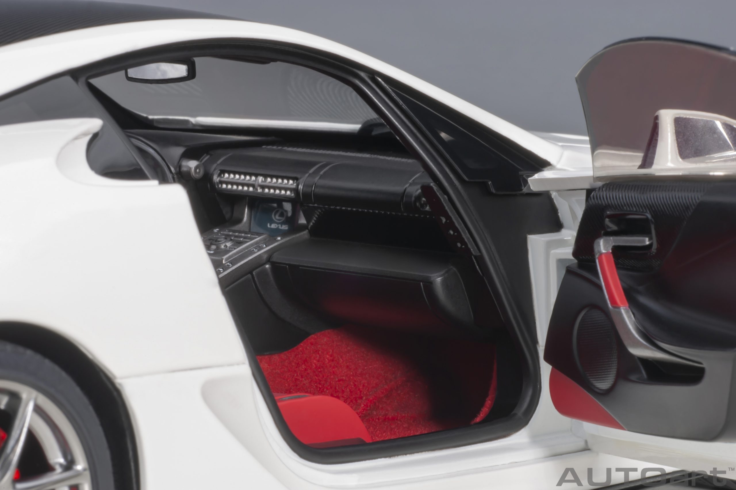 AUTOart Lexus LFA 2010 1:18 - Whitest White / Carbon Black - Imagen 10