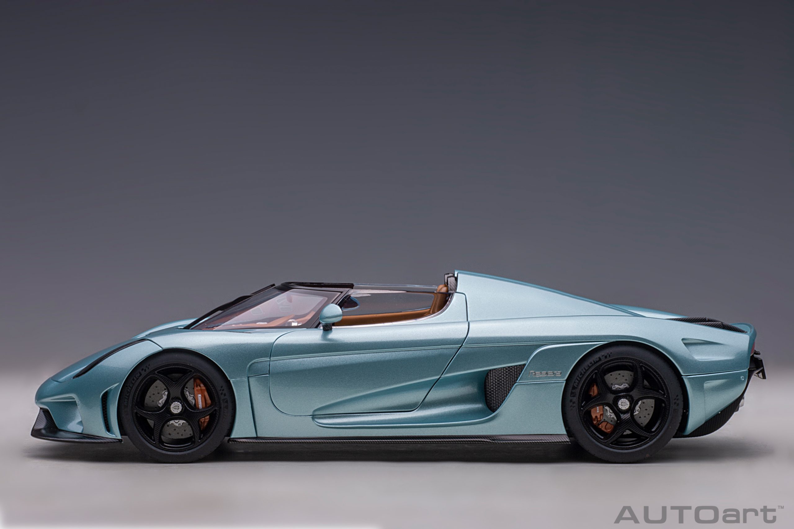 AUTOart Koenigsegg Regera 2016 1:18 - Horizon Blue - Immagine 5