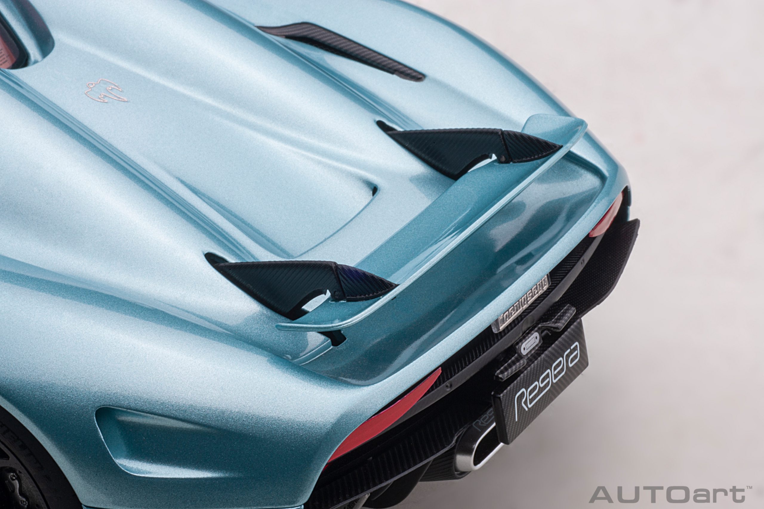 AUTOart Koenigsegg Regera 2016 1:18 - Horizon Blue - Immagine 15