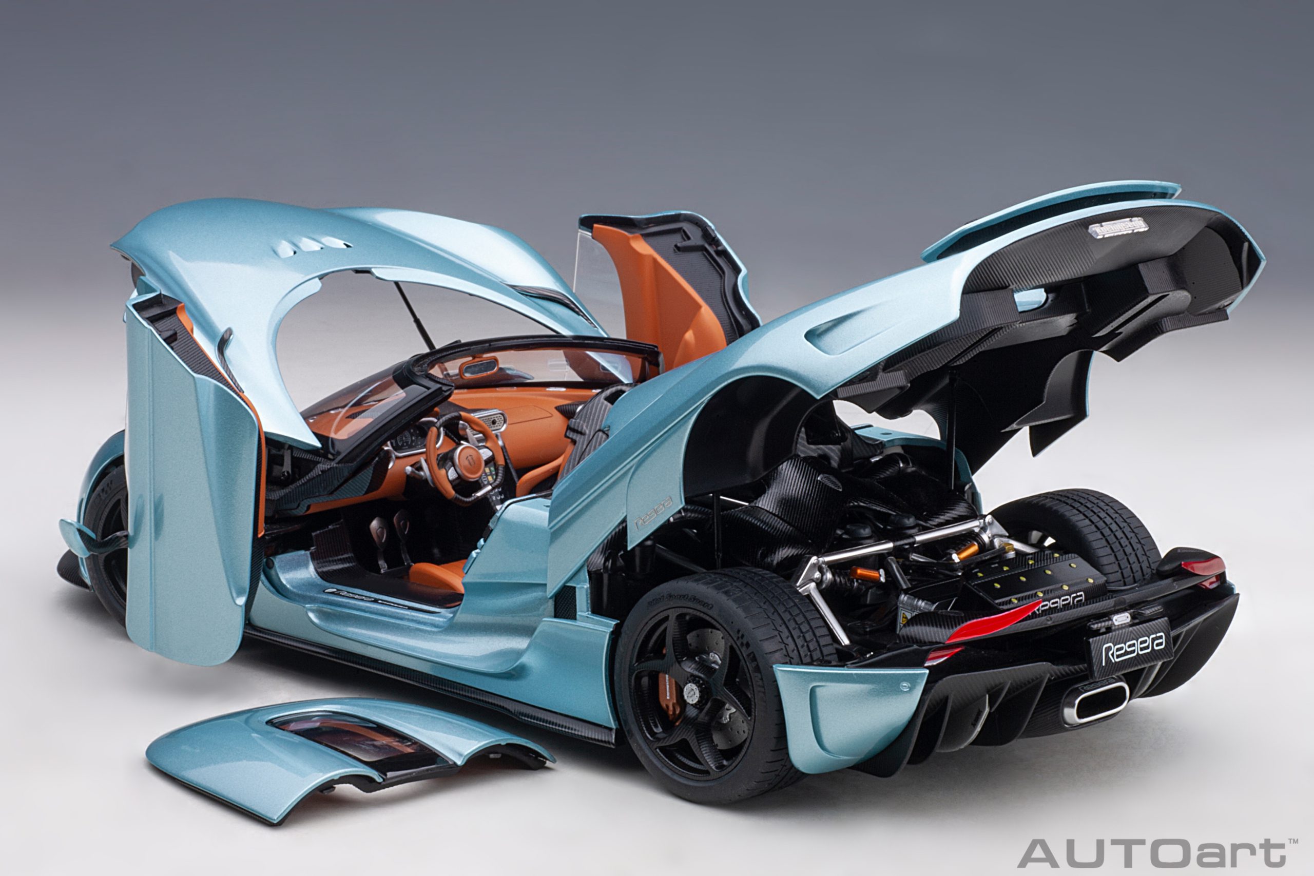 AUTOart Koenigsegg Regera 2016 1:18 - Horizon Blue - Immagine 17