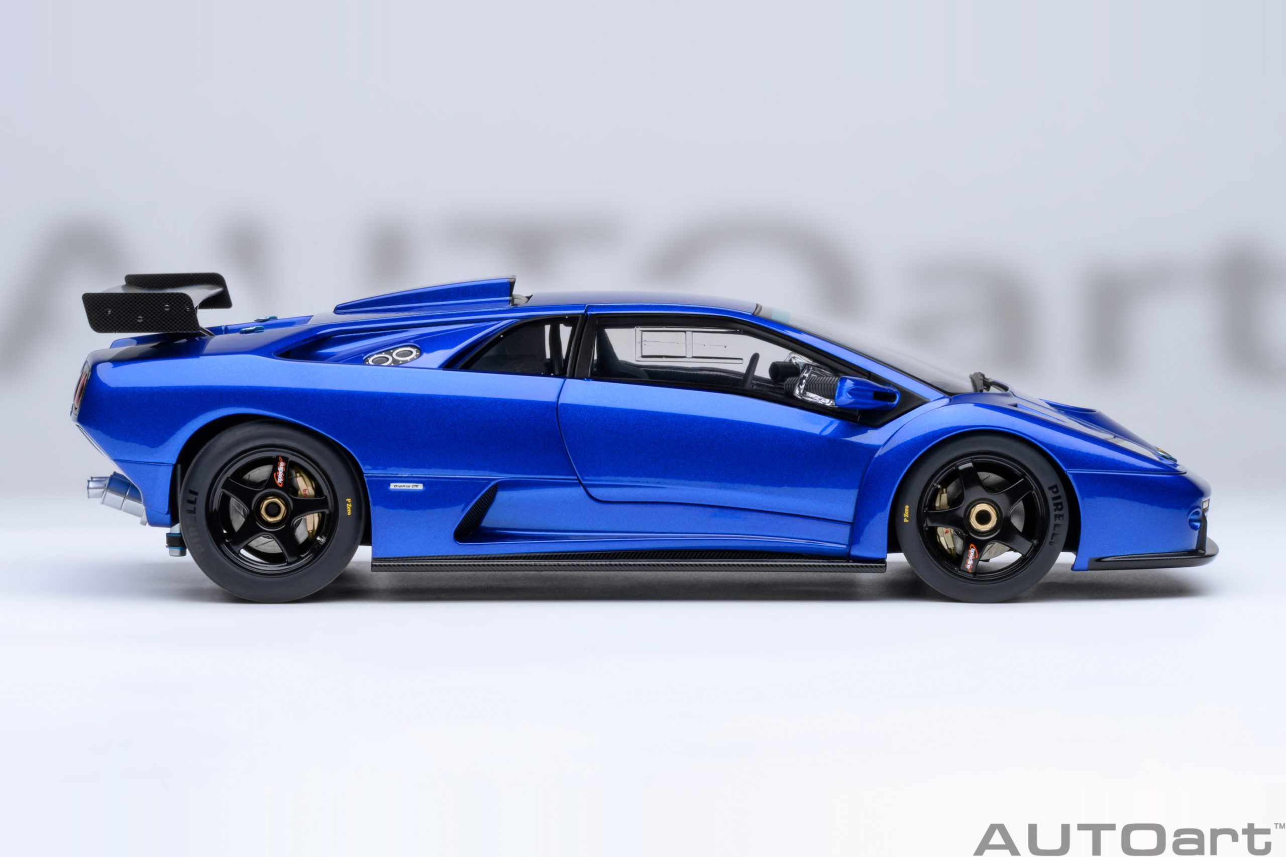 AUTOart Lamborghini Diablo GTR 1999 1:18 - Monterey Blue - Immagine 4
