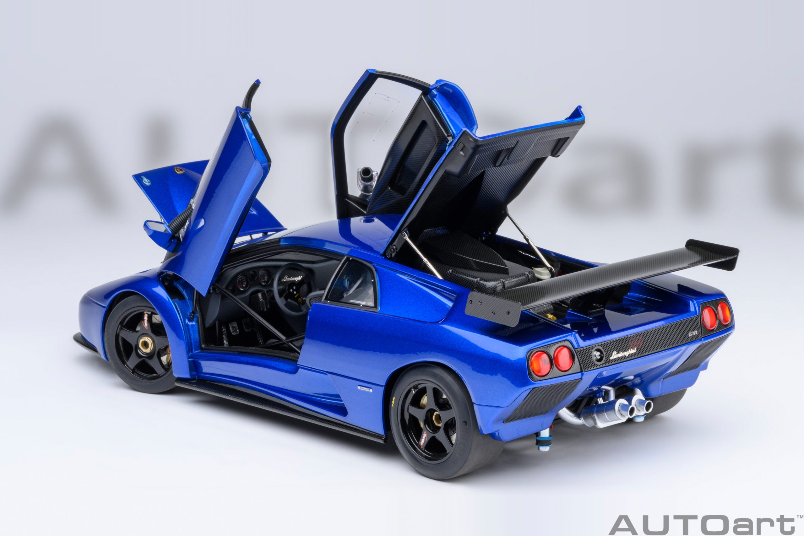 AUTOart Lamborghini Diablo GTR 1999 1:18 - Monterey Blue - Immagine 16