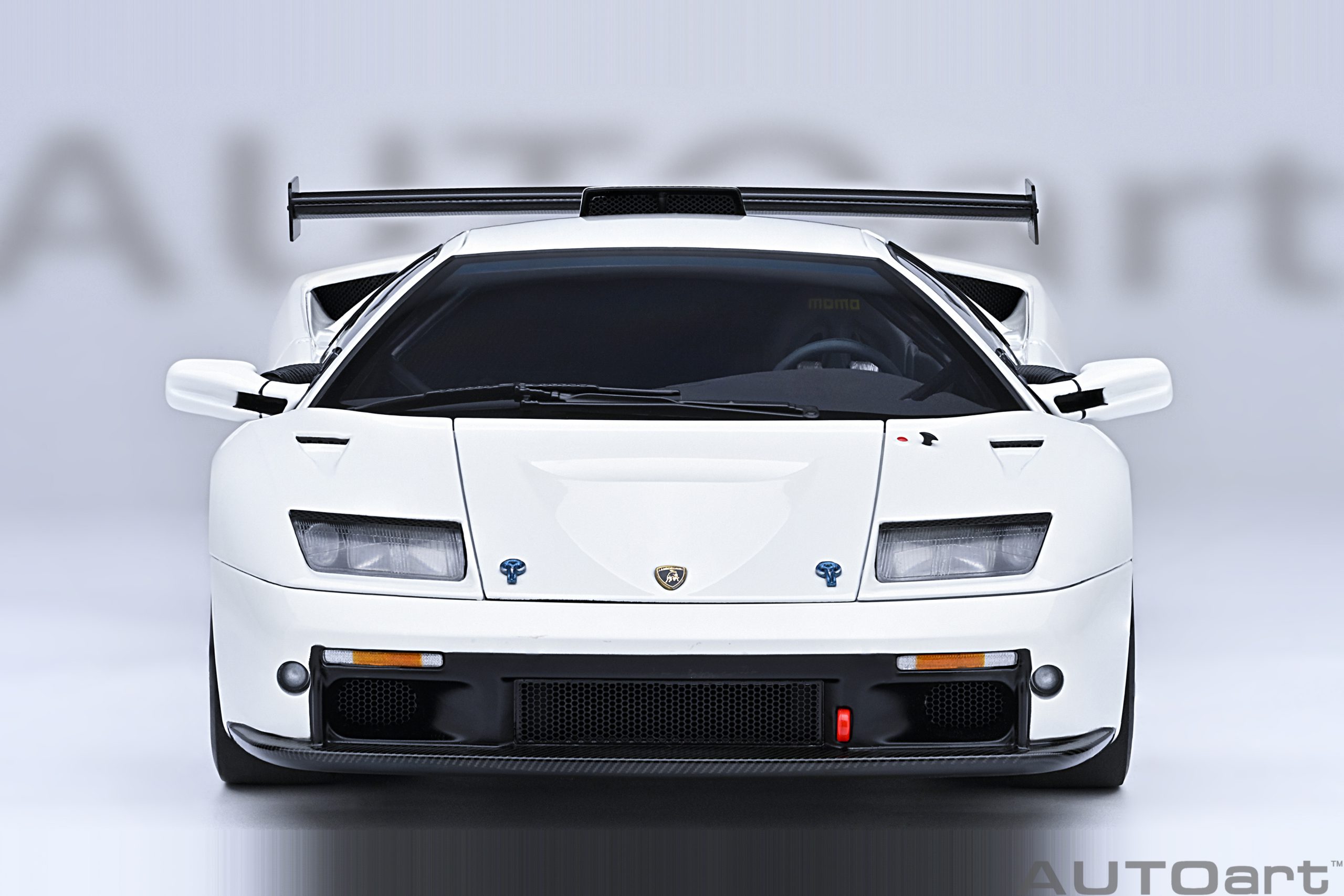 AUTOart Lamborghini Diablo GTR 1999 1:18 - Impact White - Immagine 6