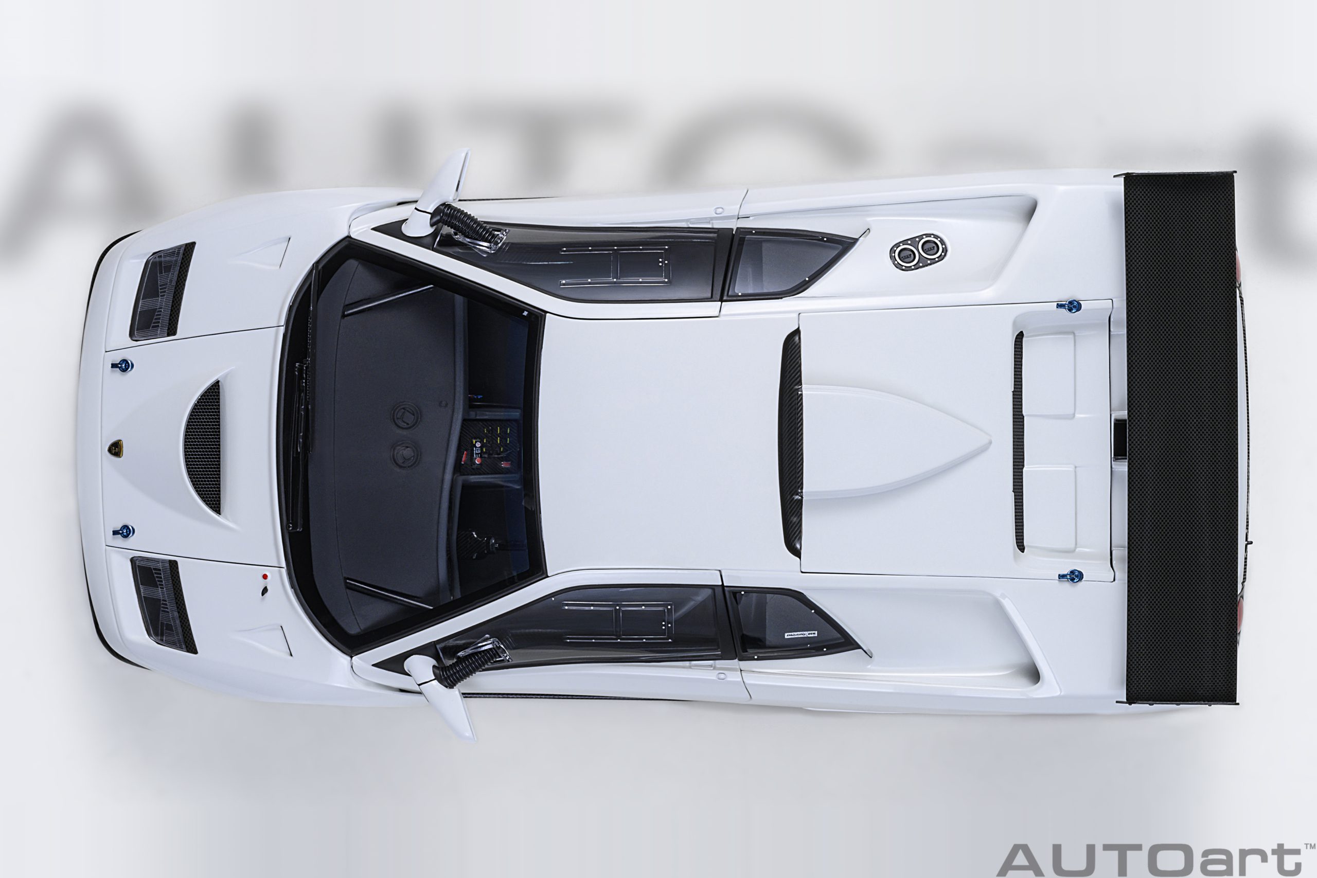 AUTOart Lamborghini Diablo GTR 1999 1:18 - Impact White - Immagine 7