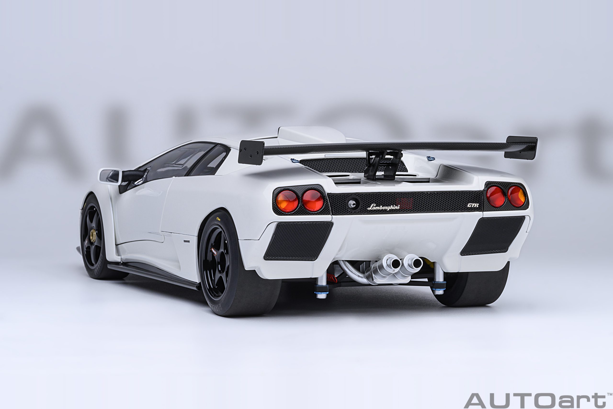 AUTOart Lamborghini Diablo GTR 1999 1:18 - Impact White - Immagine 20