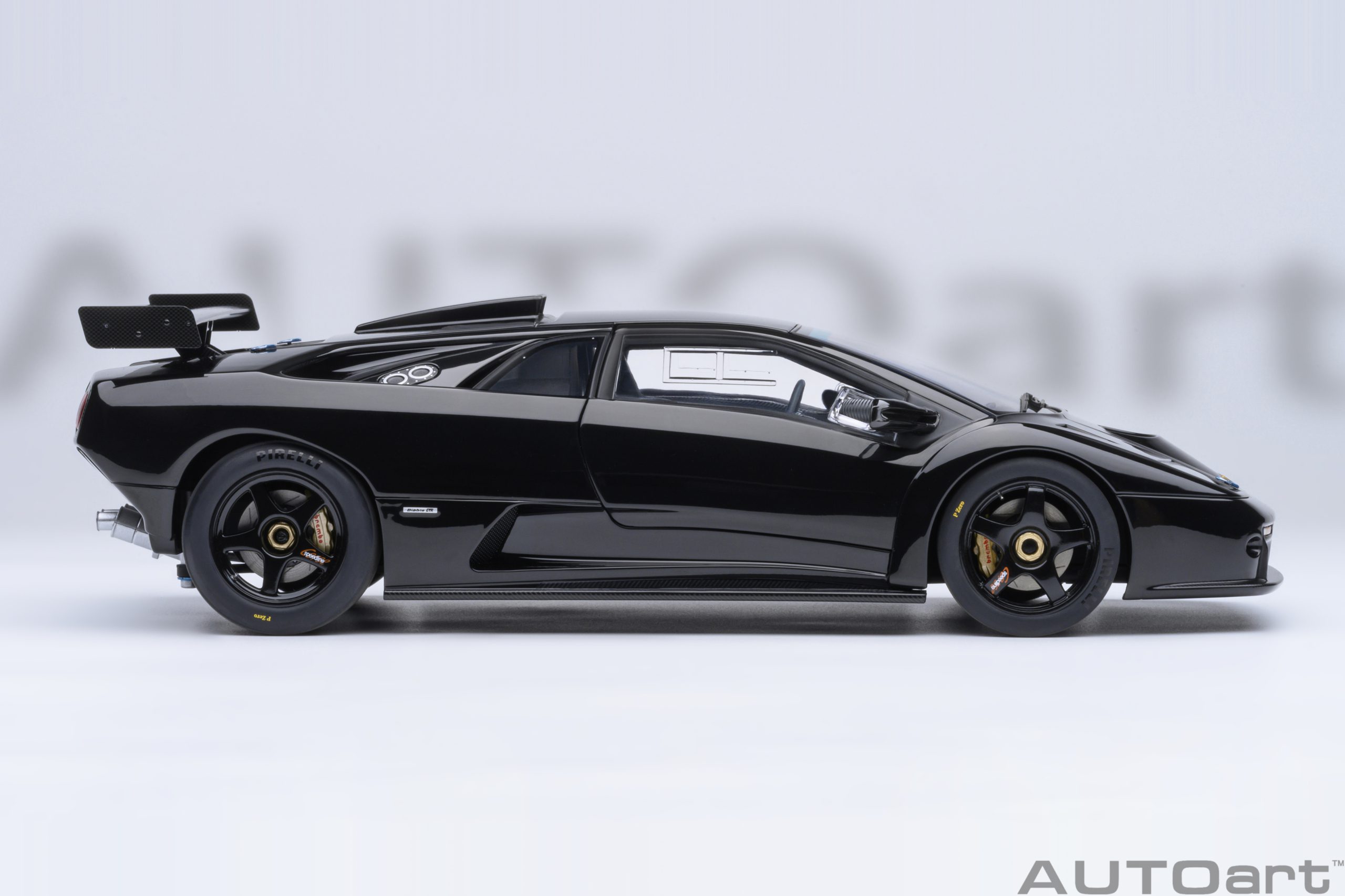 AUTOart Lamborghini Diablo GTR 1999 1:18 - Deep Black - Immagine 4