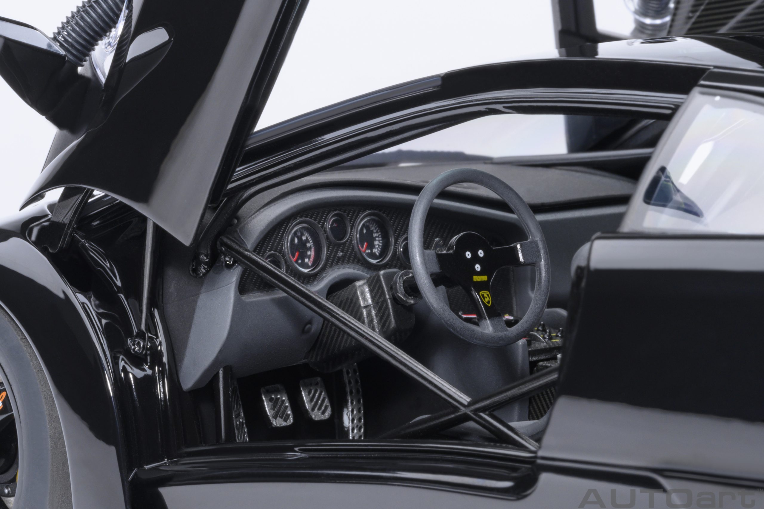 AUTOart Lamborghini Diablo GTR 1999 1:18 - Deep Black - Immagine 9