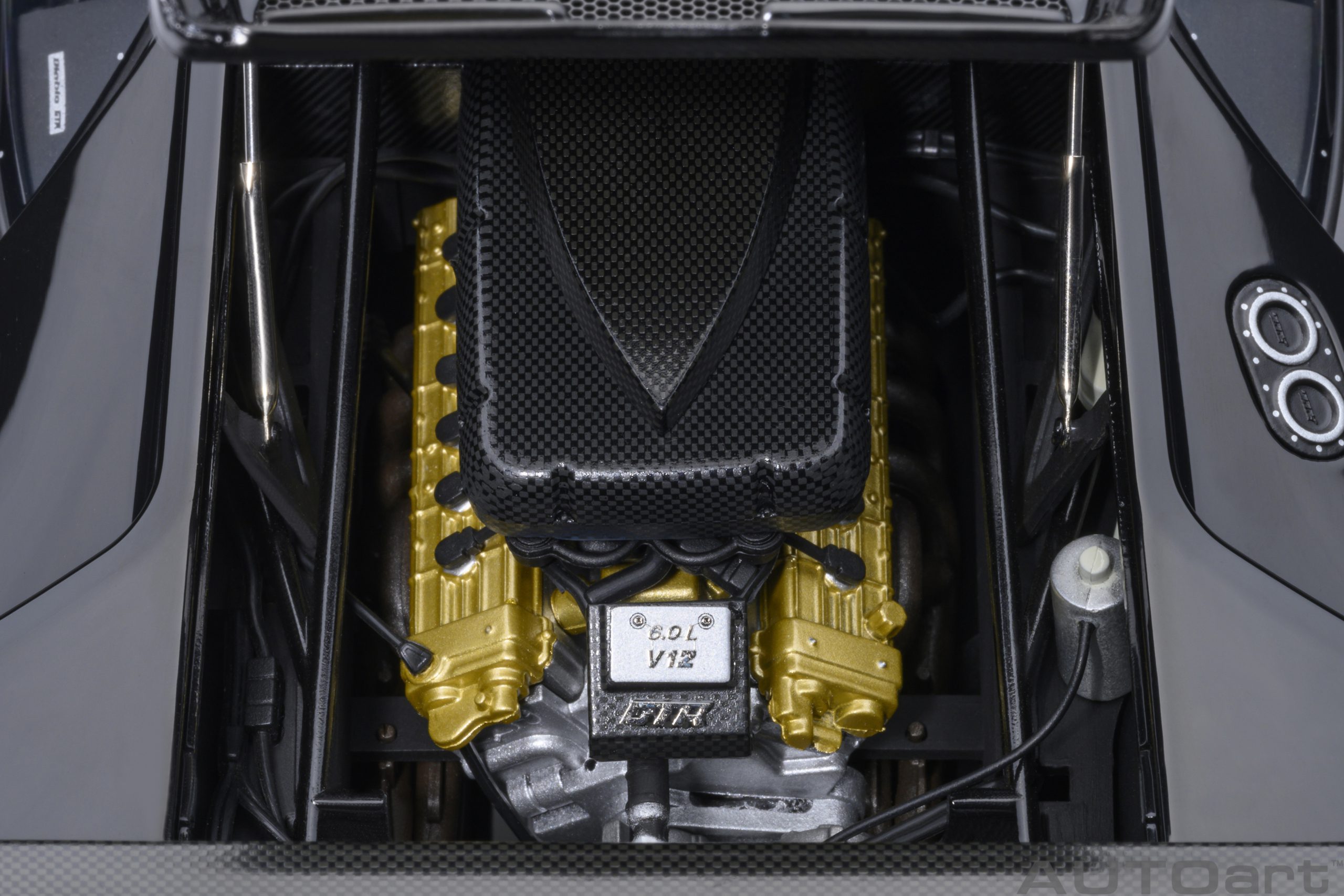 AUTOart Lamborghini Diablo GTR 1999 1:18 - Deep Black - Immagine 12