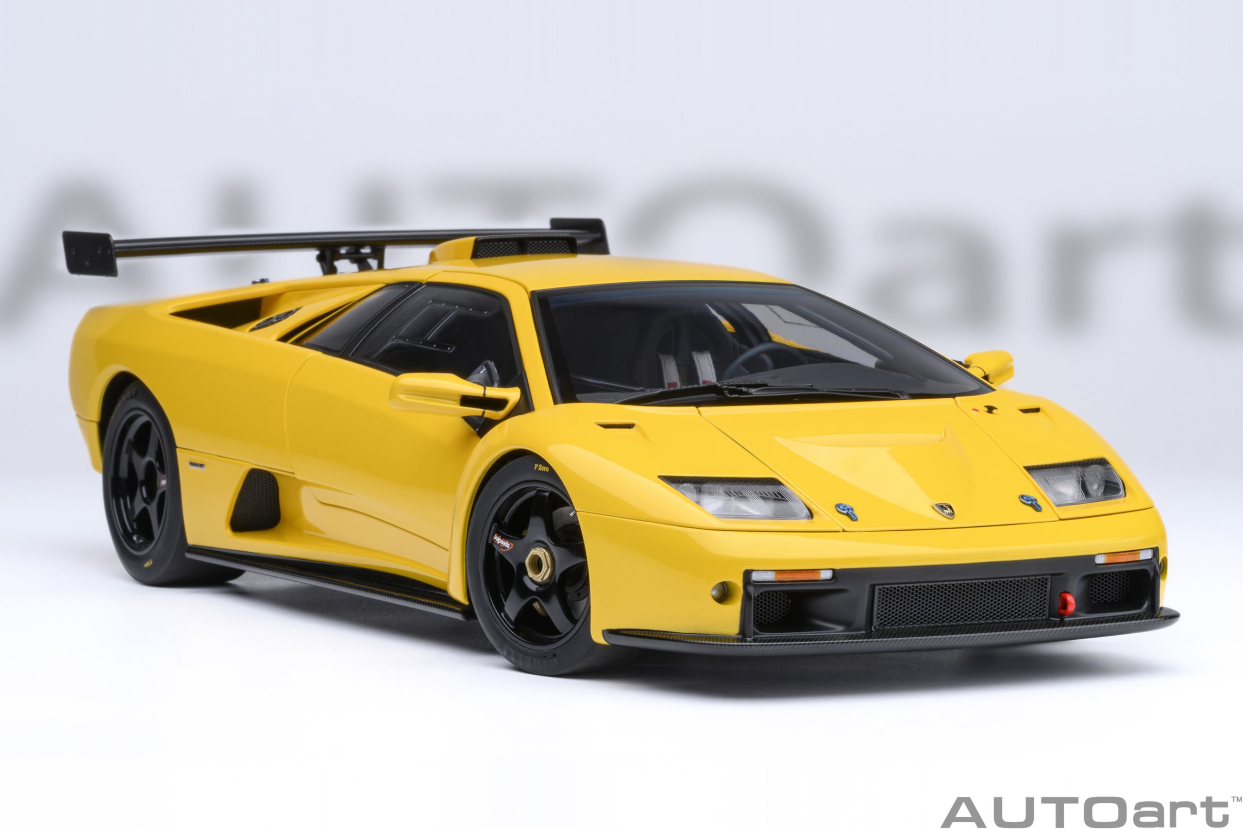 AUTOart Lamborghini Diablo GTR 1999 1:18 - Superfly Yellow - Immagine 17