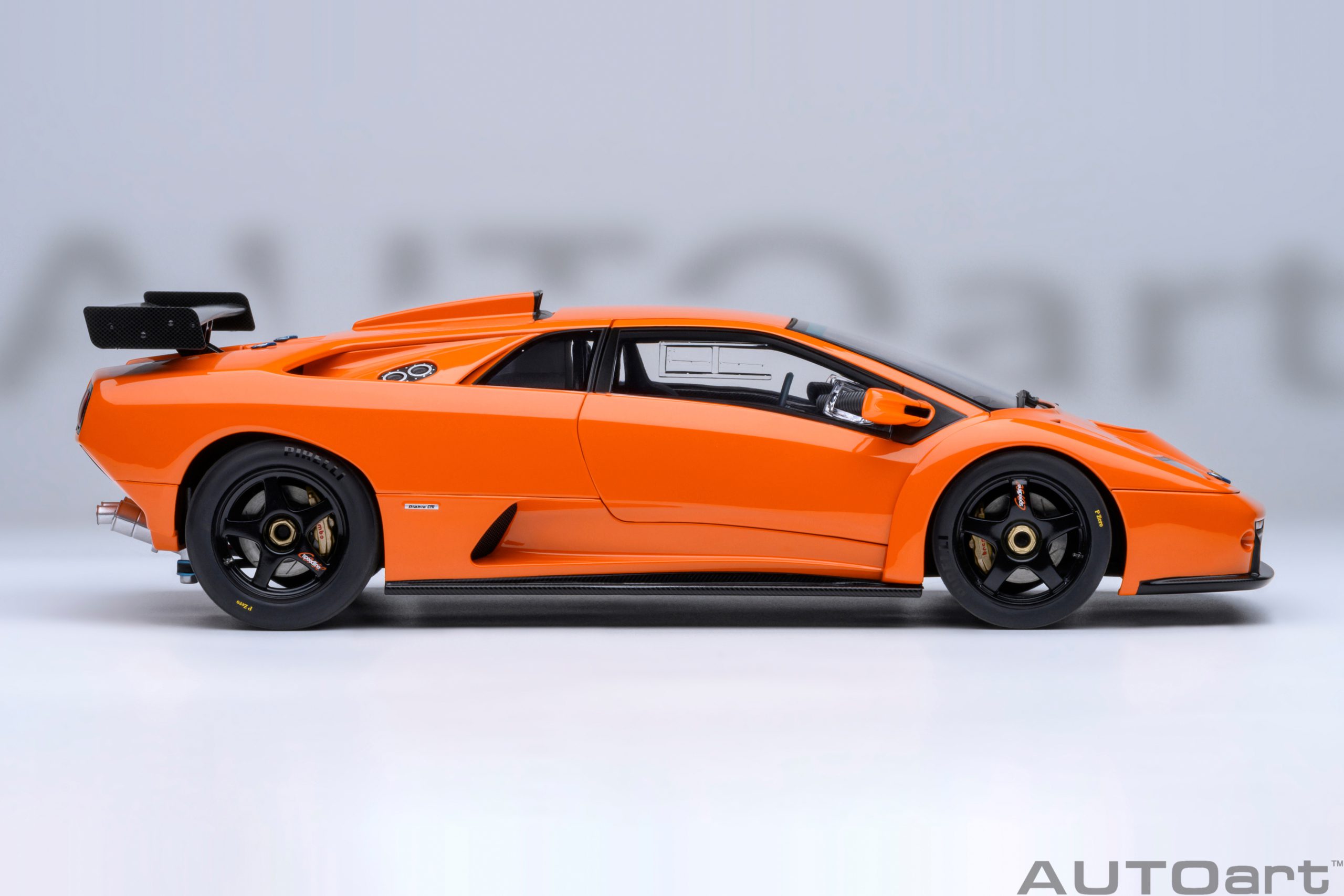 AUTOart Lamborghini Diablo GTR 1999 1:18 - Ishtar Orange - Immagine 4