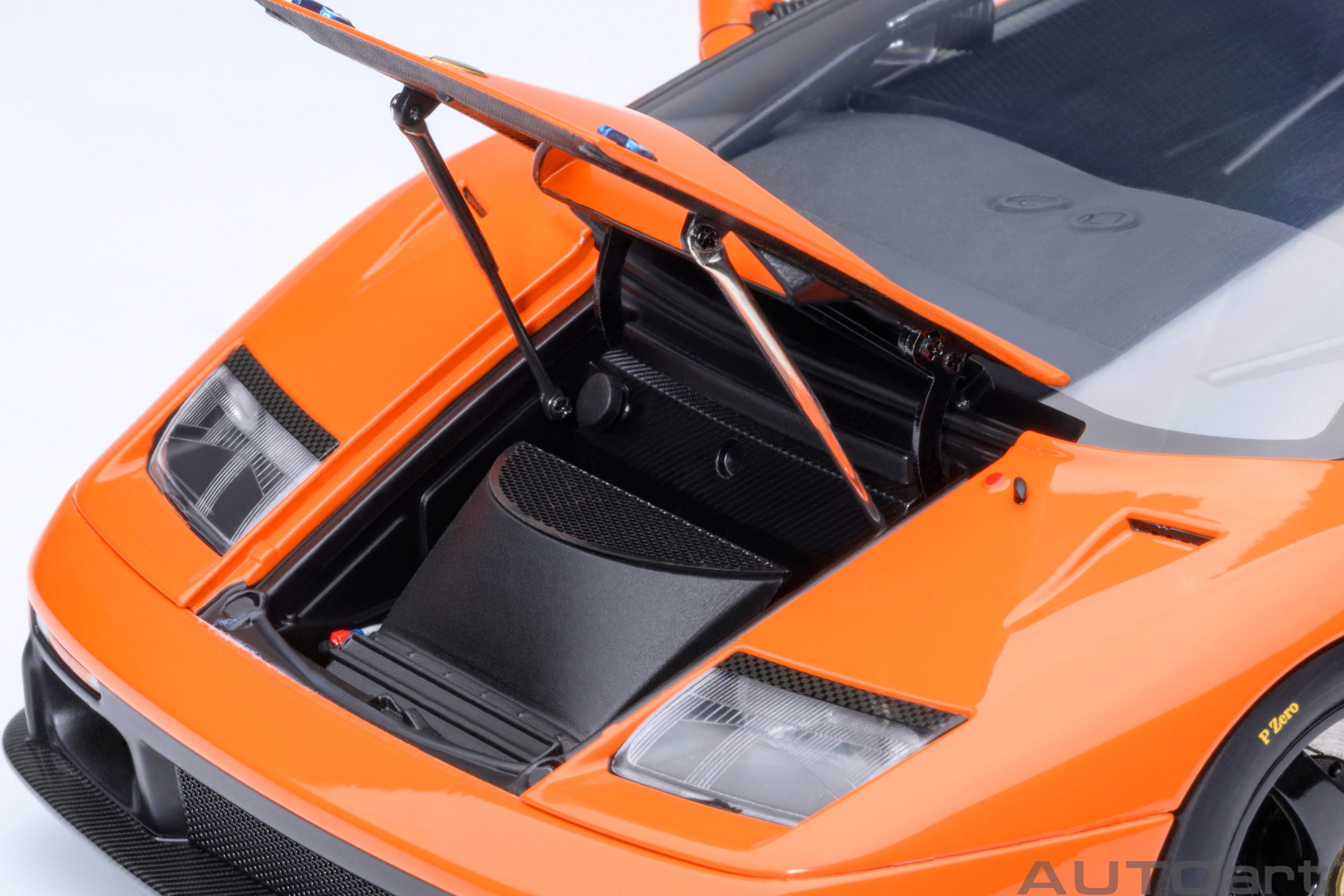 AUTOart Lamborghini Diablo GTR 1999 1:18 - Ishtar Orange - Immagine 11