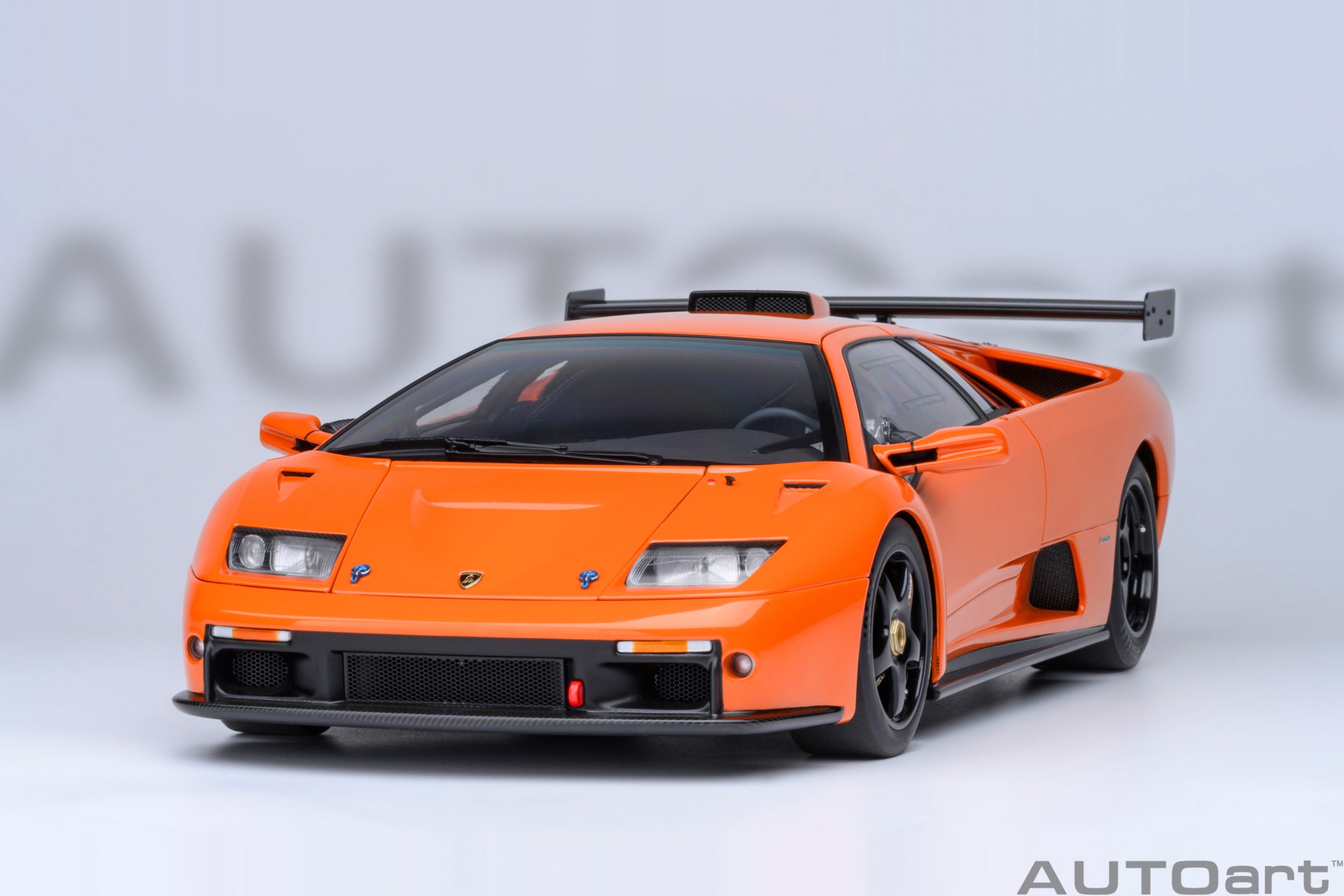AUTOart Lamborghini Diablo GTR 1999 1:18 - Ishtar Orange - Immagine 19