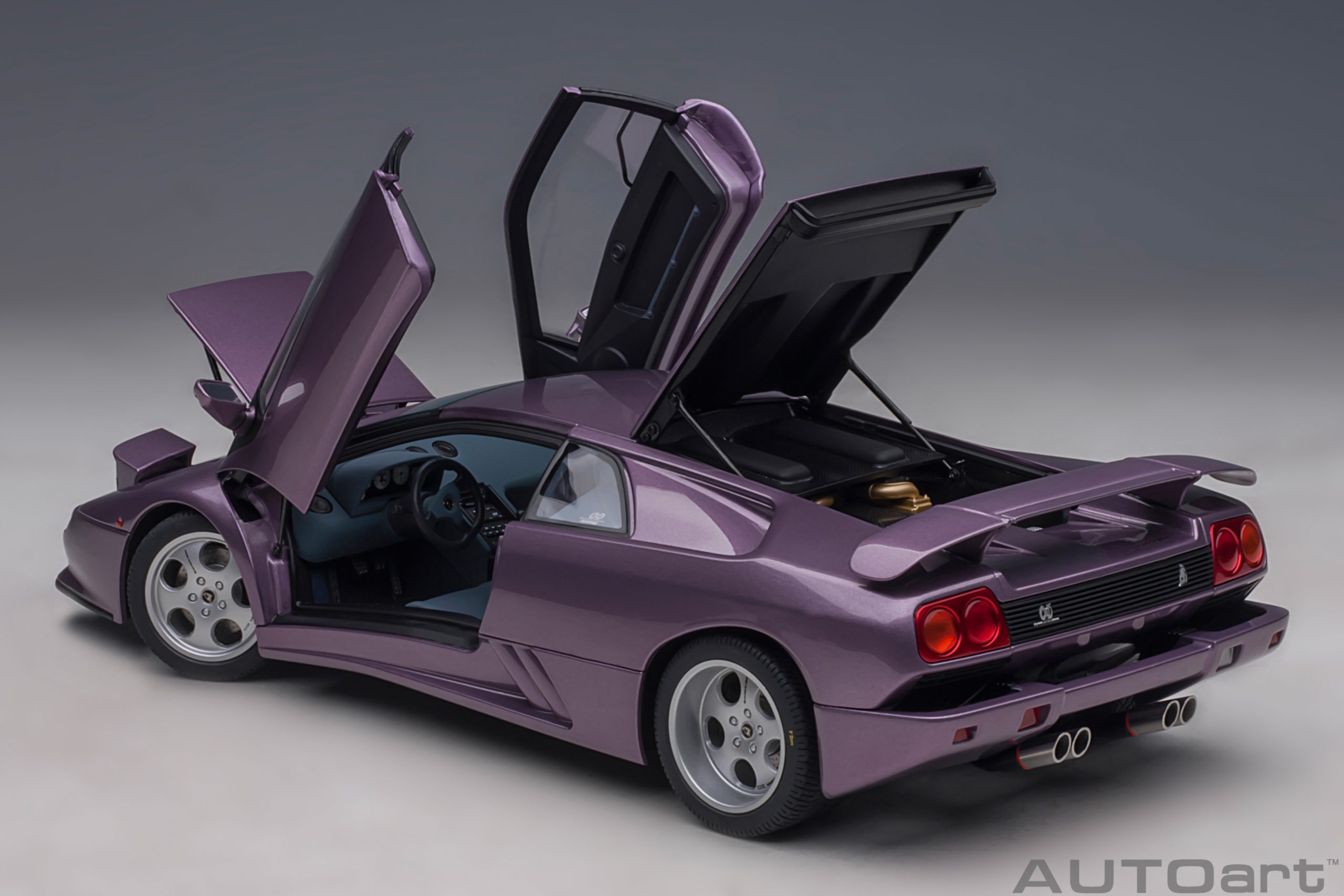 AUTOart Lamborghini Diablo SE30 Jota 1995 1:18 - SE30 Purple - Immagine 15
