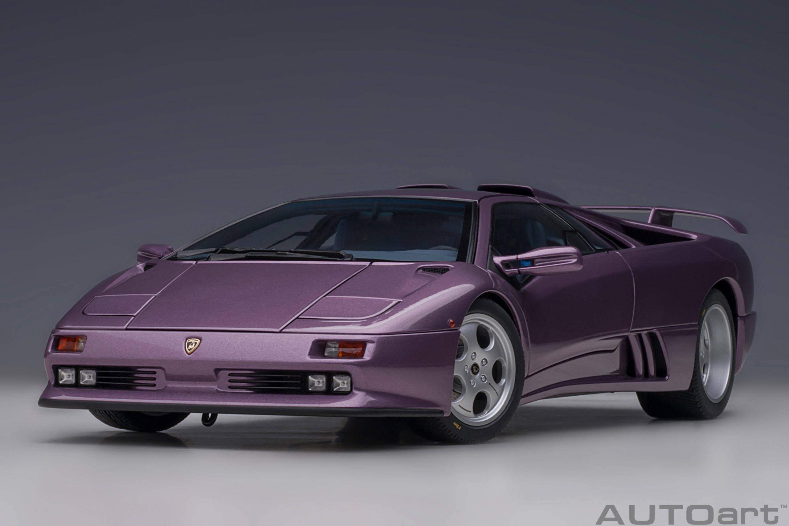 AUTOart Lamborghini Diablo SE30 Jota 1995 1:18 - SE30 Purple - Immagine 16