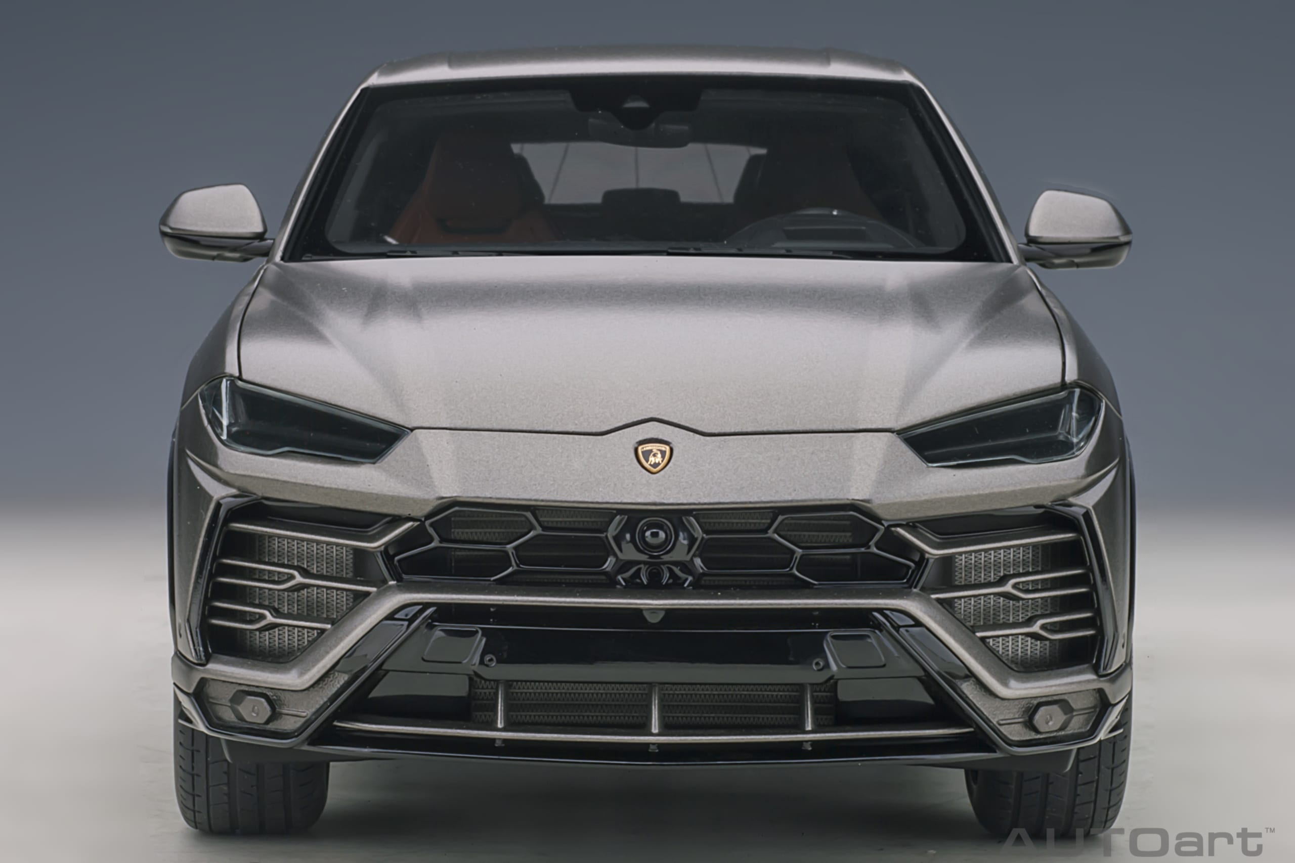 AUTOart Lamborghini Urus 2018 1:18 - Matt Grey - Image 5