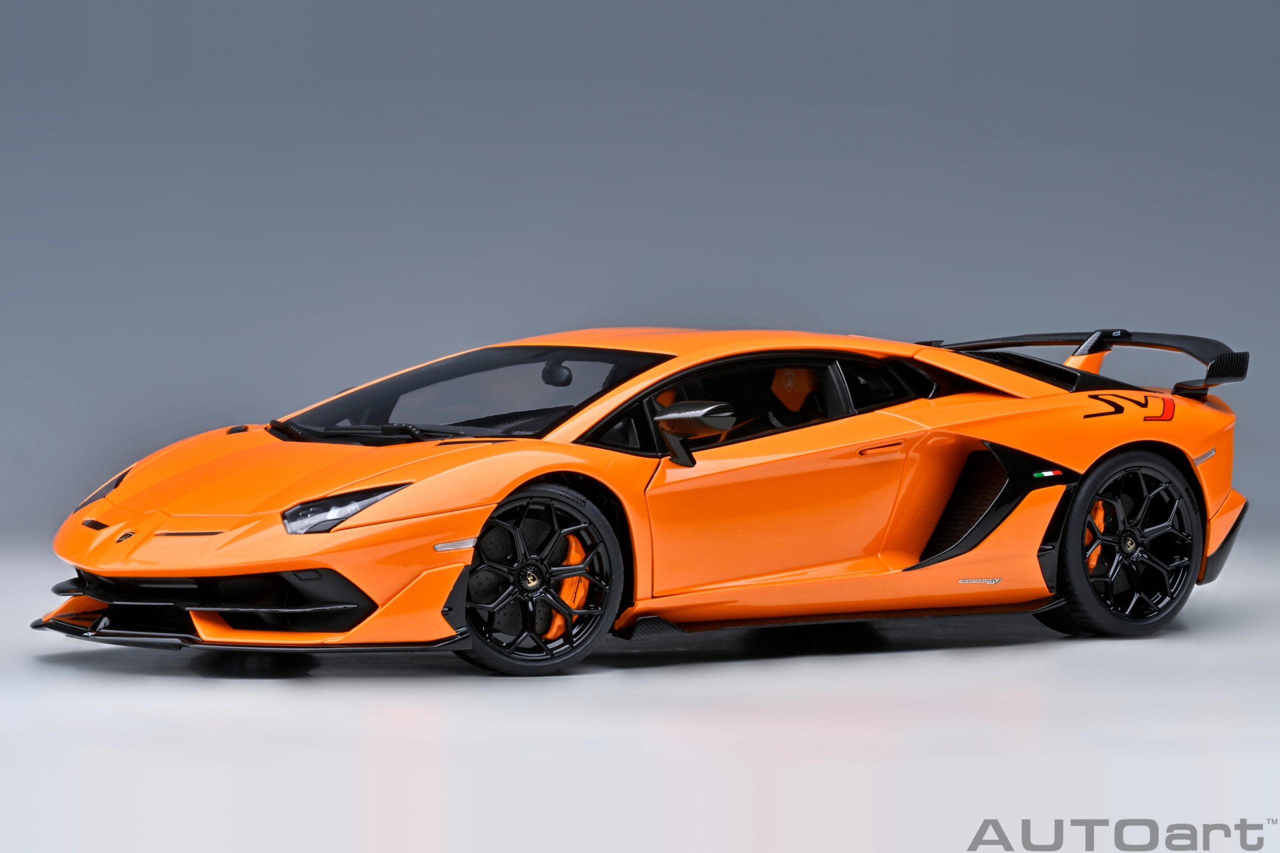 AUTOart Lamborghini Aventador SVJ 2019 1:18 - Arancio Perlato