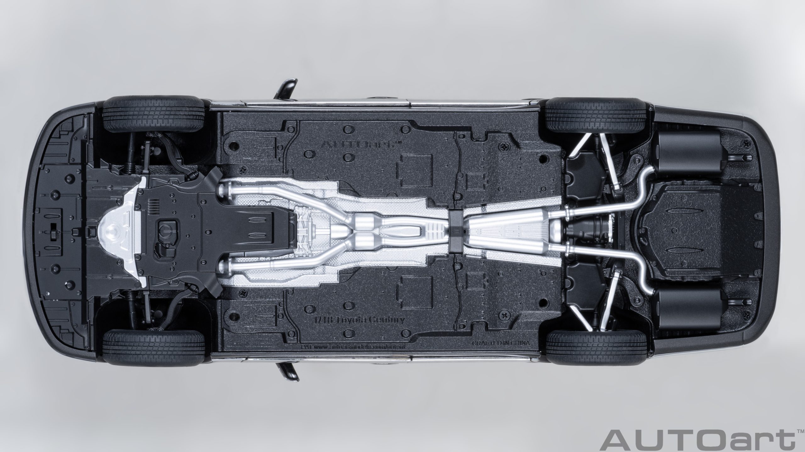 AUTOart Toyota Century Open Car 2019 1:18 - Black - Imagen 8