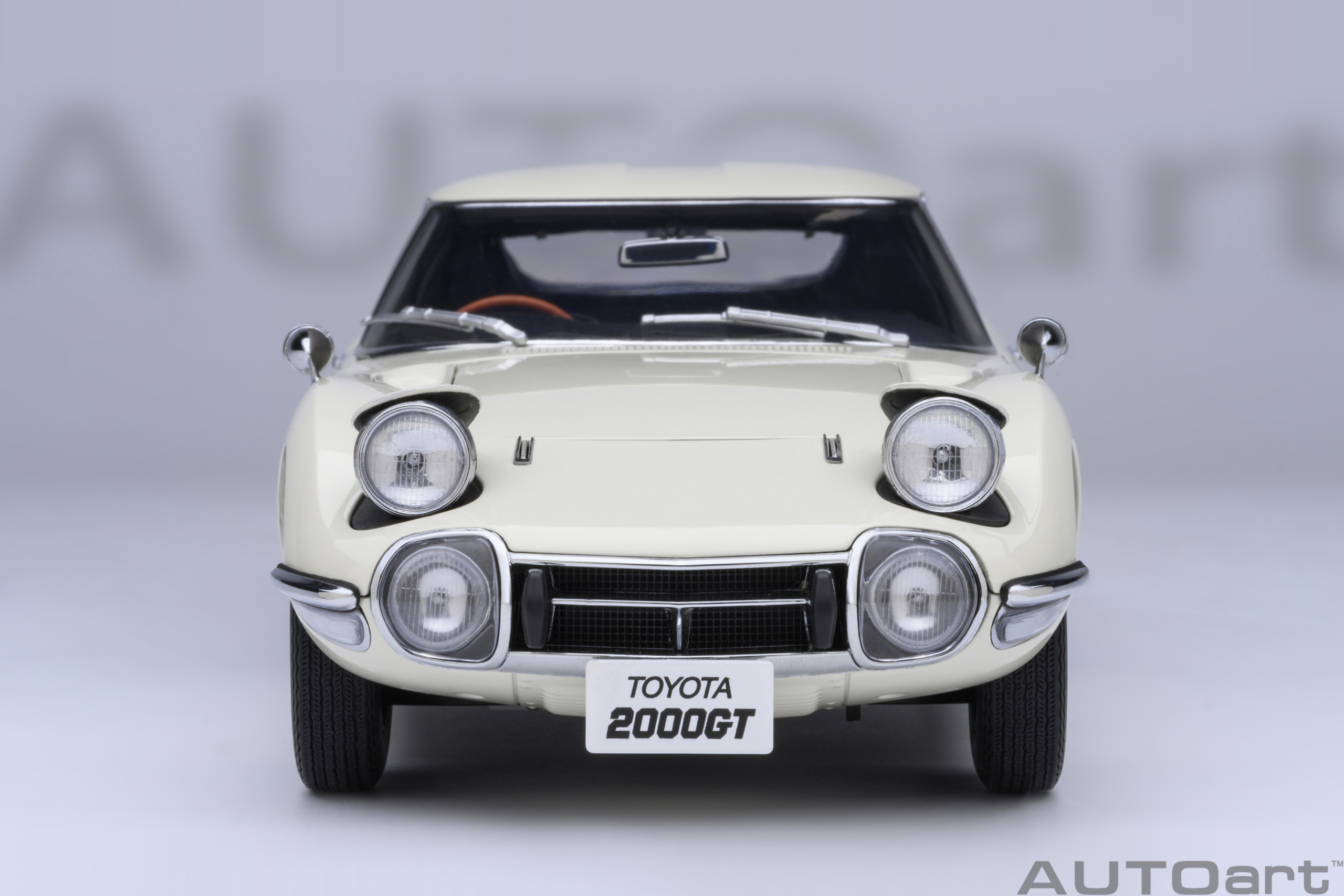 AUTOart Toyota 2000GT 1967 1:18 - White - Image 5