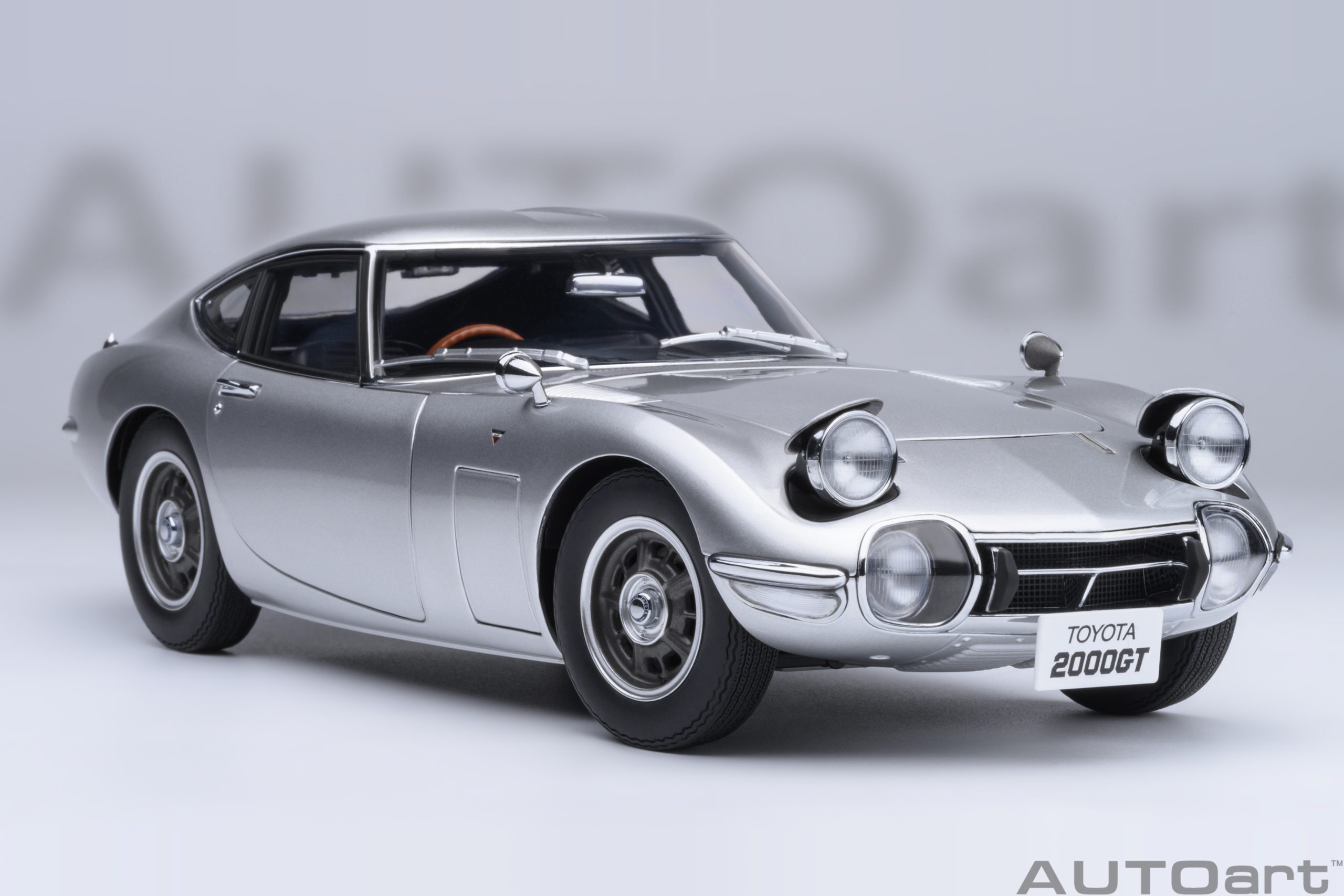 AUTOart Toyota 2000GT 1967 1:18 - Silver – Bild 22