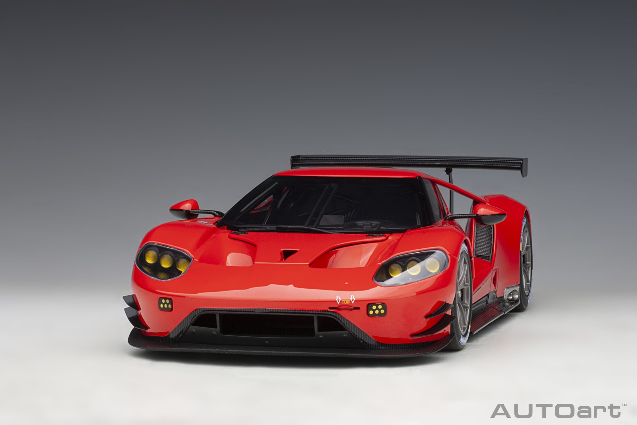 AUTOart Ford GT LM Plain Body Version 2018 1:18 - Red - Image 16