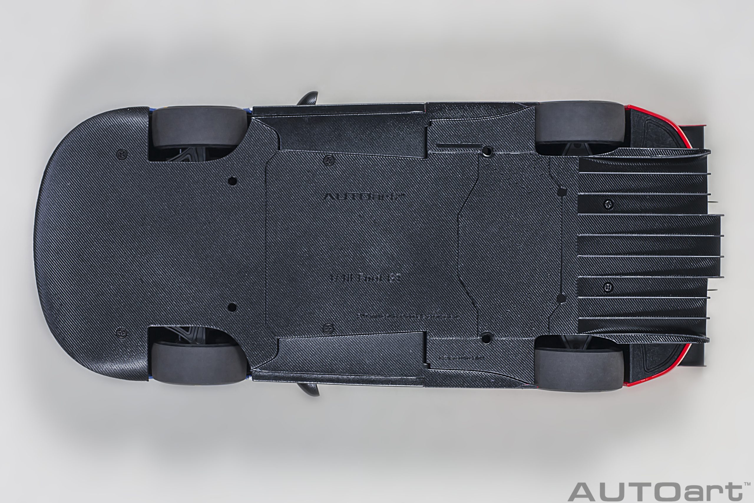 AUTOart Ford GT LM 2019 Hand/Müller/Bourdais #68 1:18 - Image 8