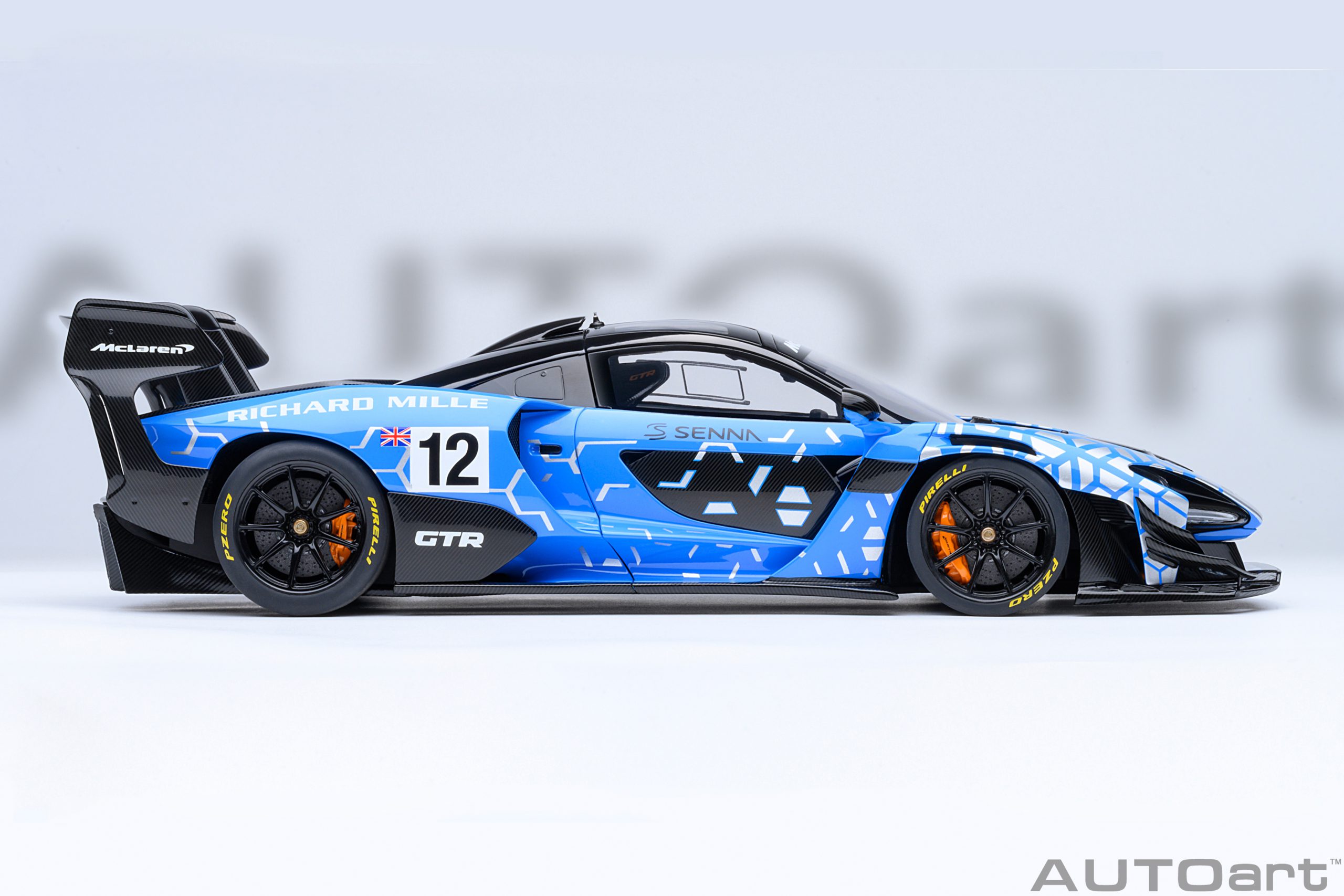 AUTOart McLaren Senna GTR (Presentation version #12) 1:18 - Image 4
