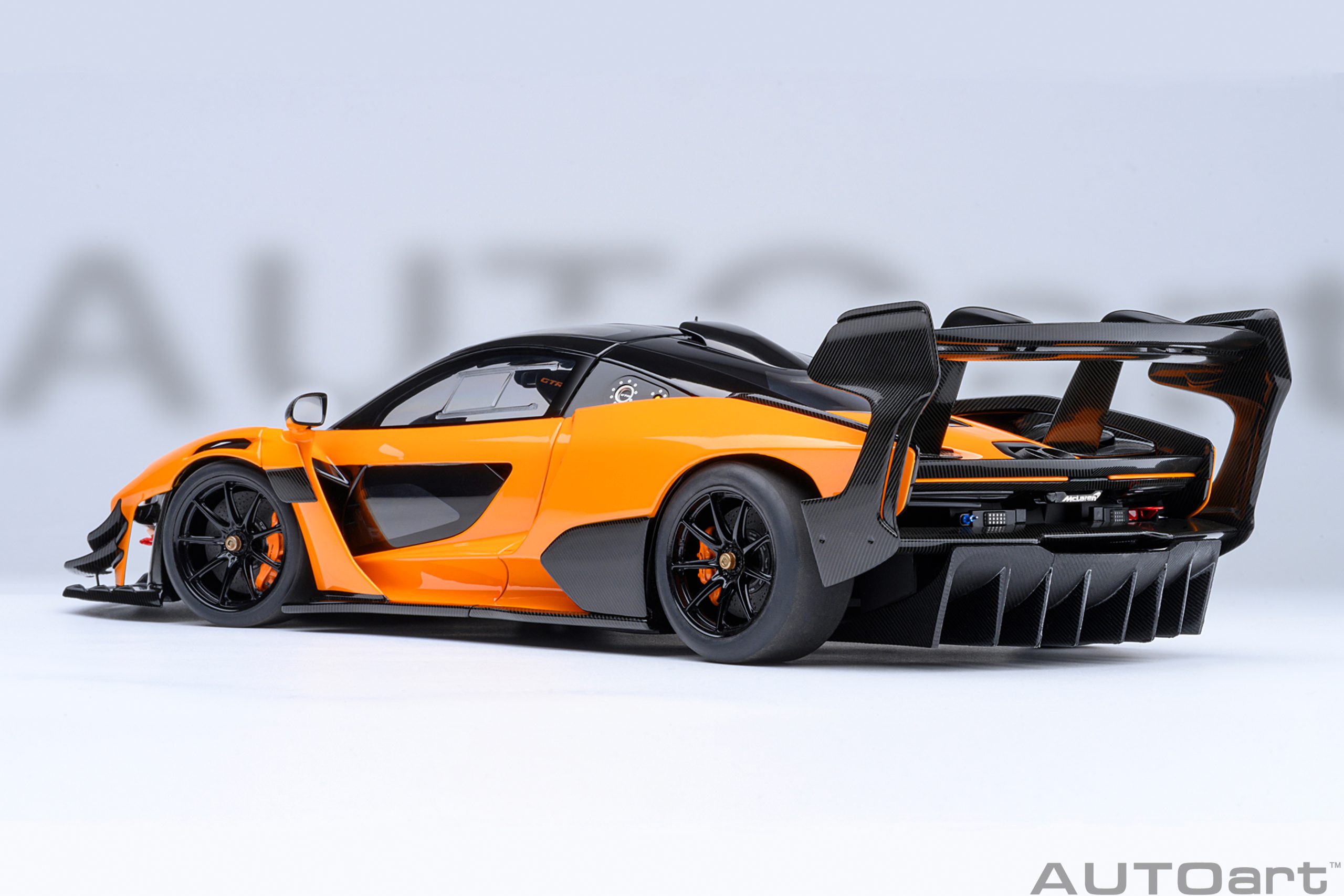 AUTOart McLaren Senna GTR 1:18 - Orange - Image 2