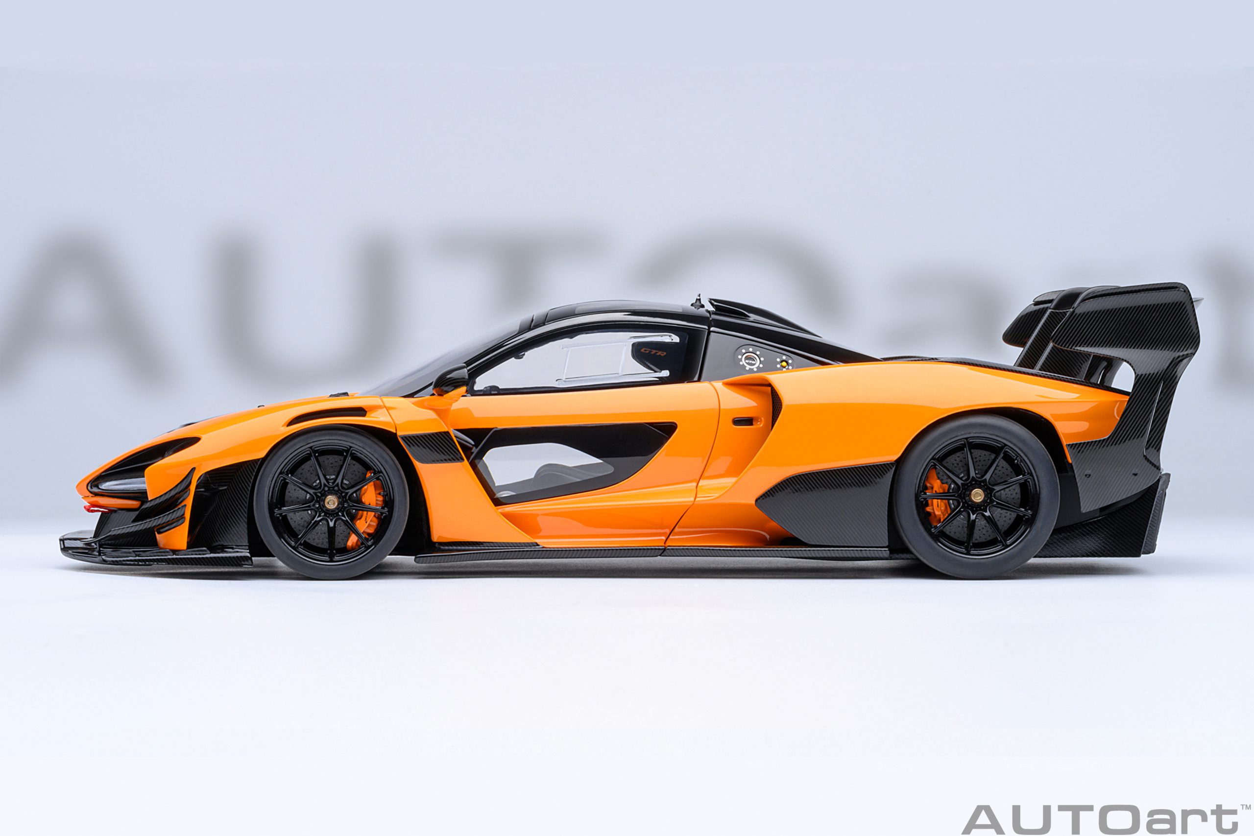 AUTOart McLaren Senna GTR 1:18 - Orange - Image 3