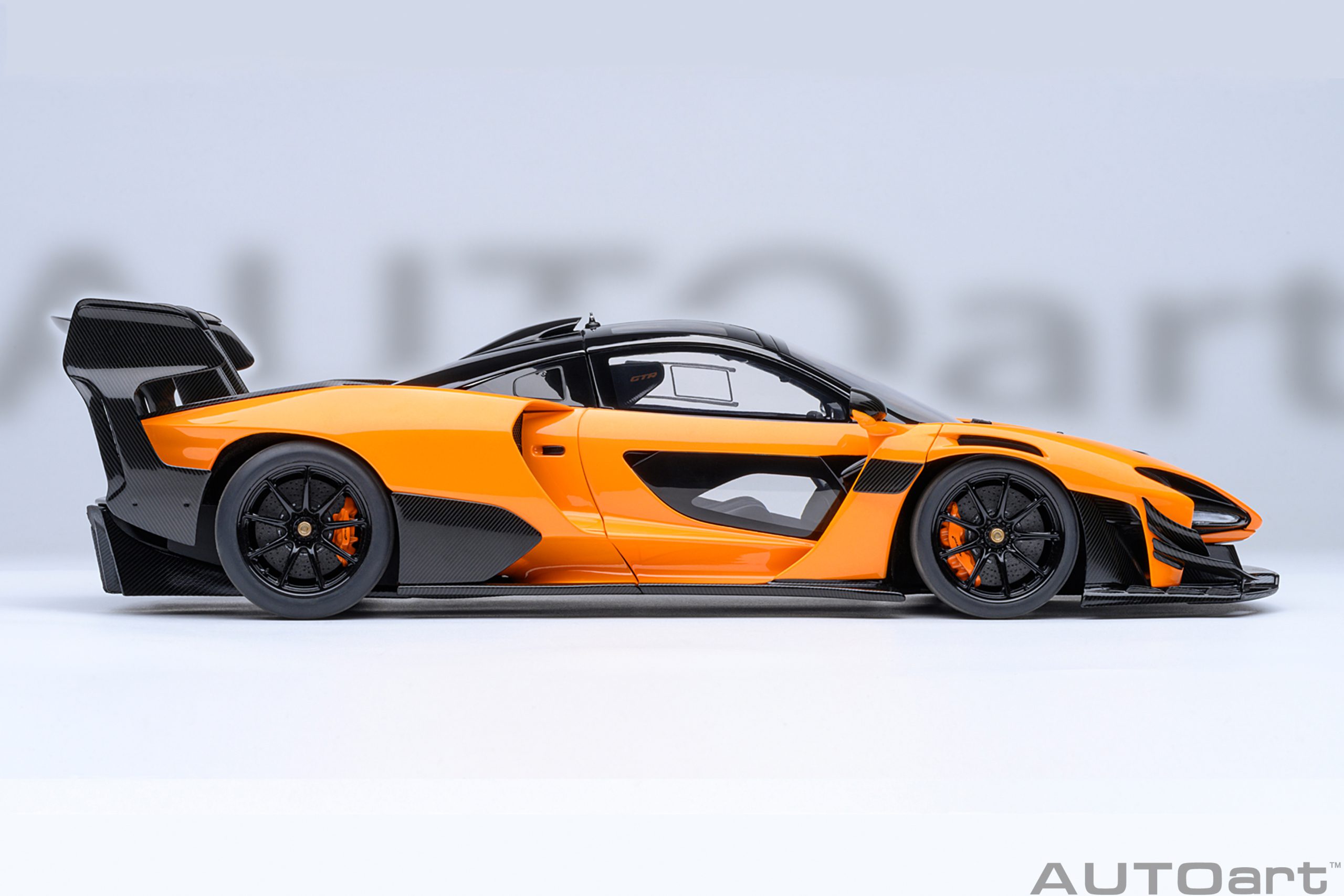AUTOart McLaren Senna GTR 1:18 - Orange - Image 4