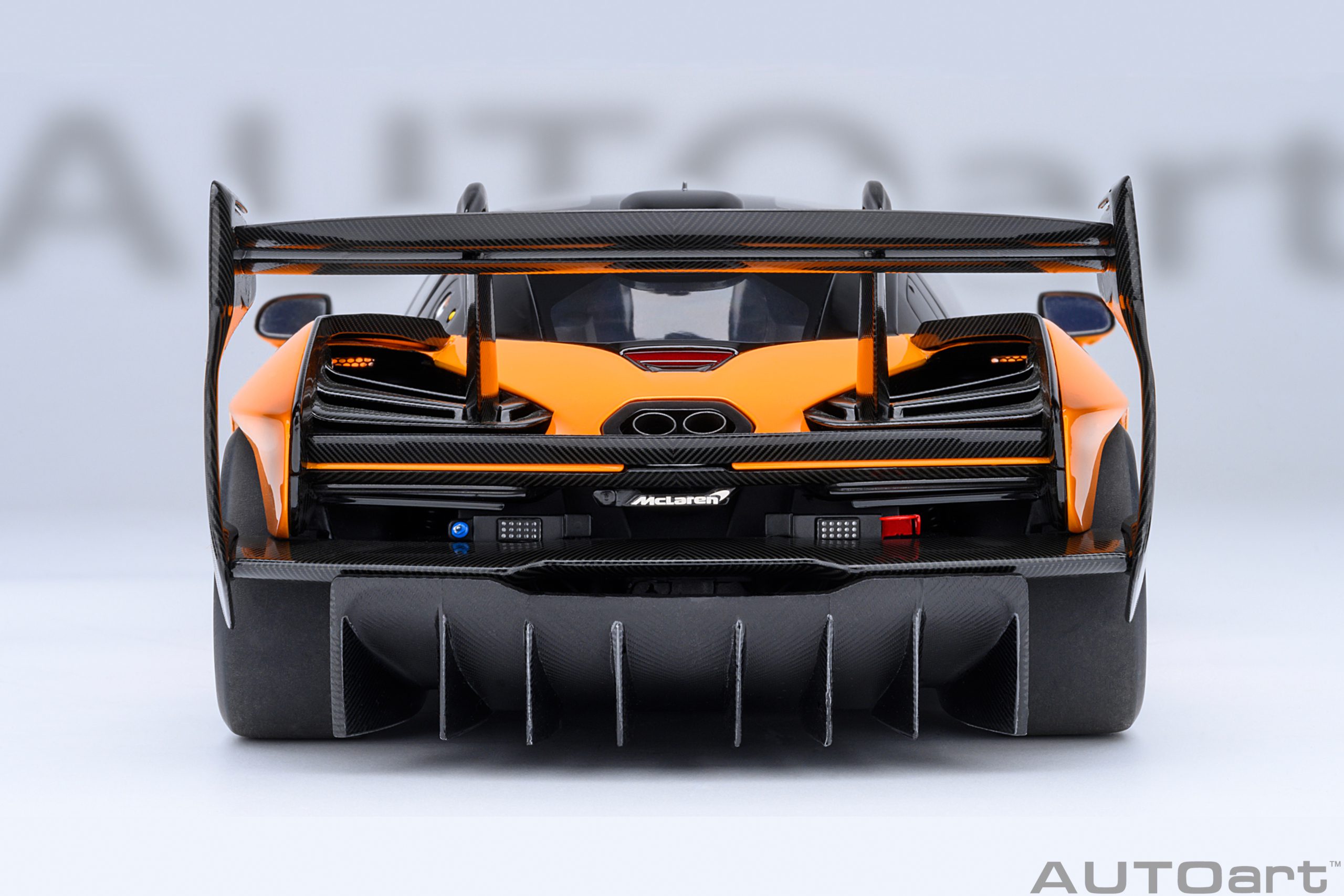 AUTOart McLaren Senna GTR 1:18 - Orange - Image 6