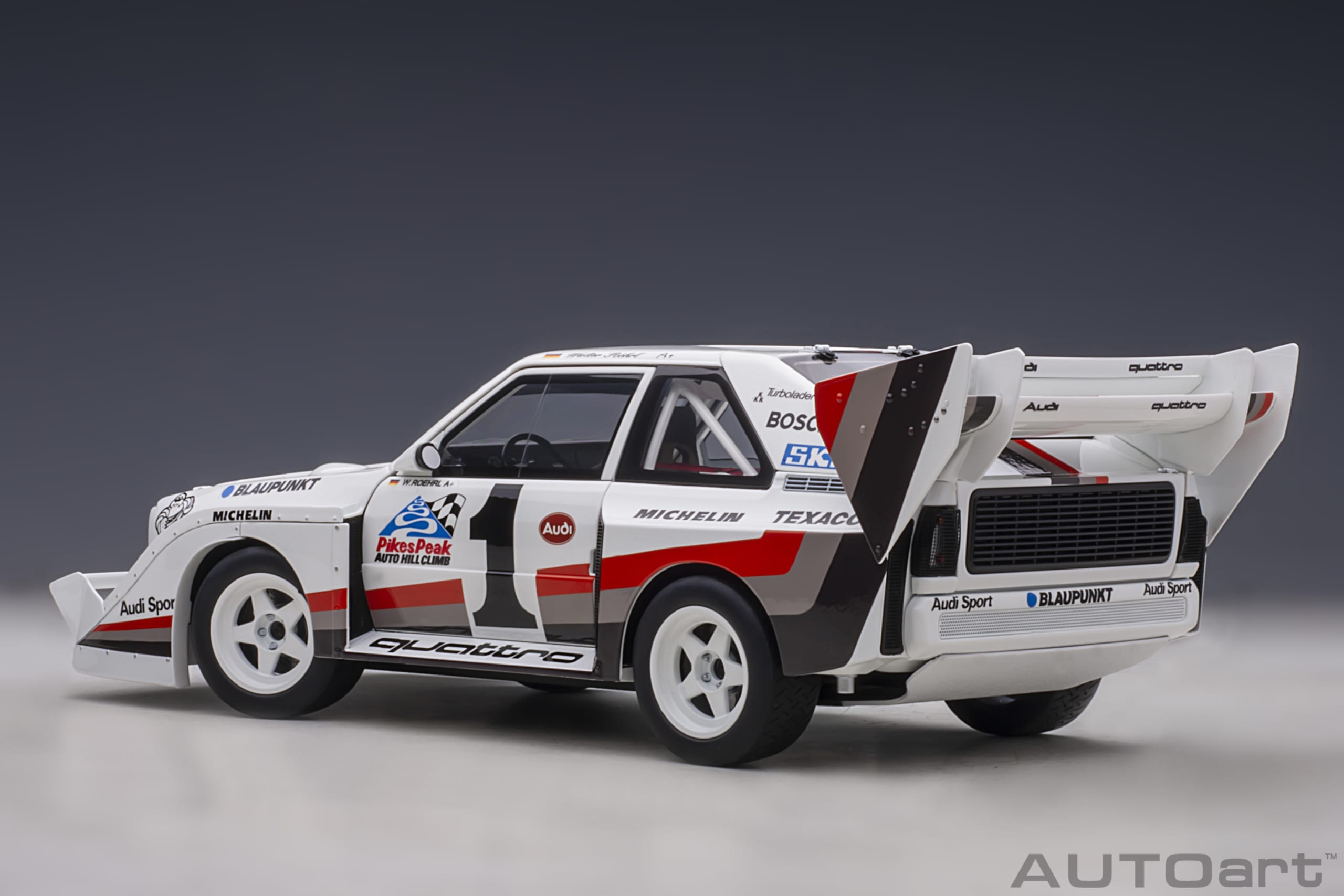 AUTOart Audi Sport quattro S1 Pikes Peak 1987 Röhrl #1 (Winner) 1:18 - Image 2