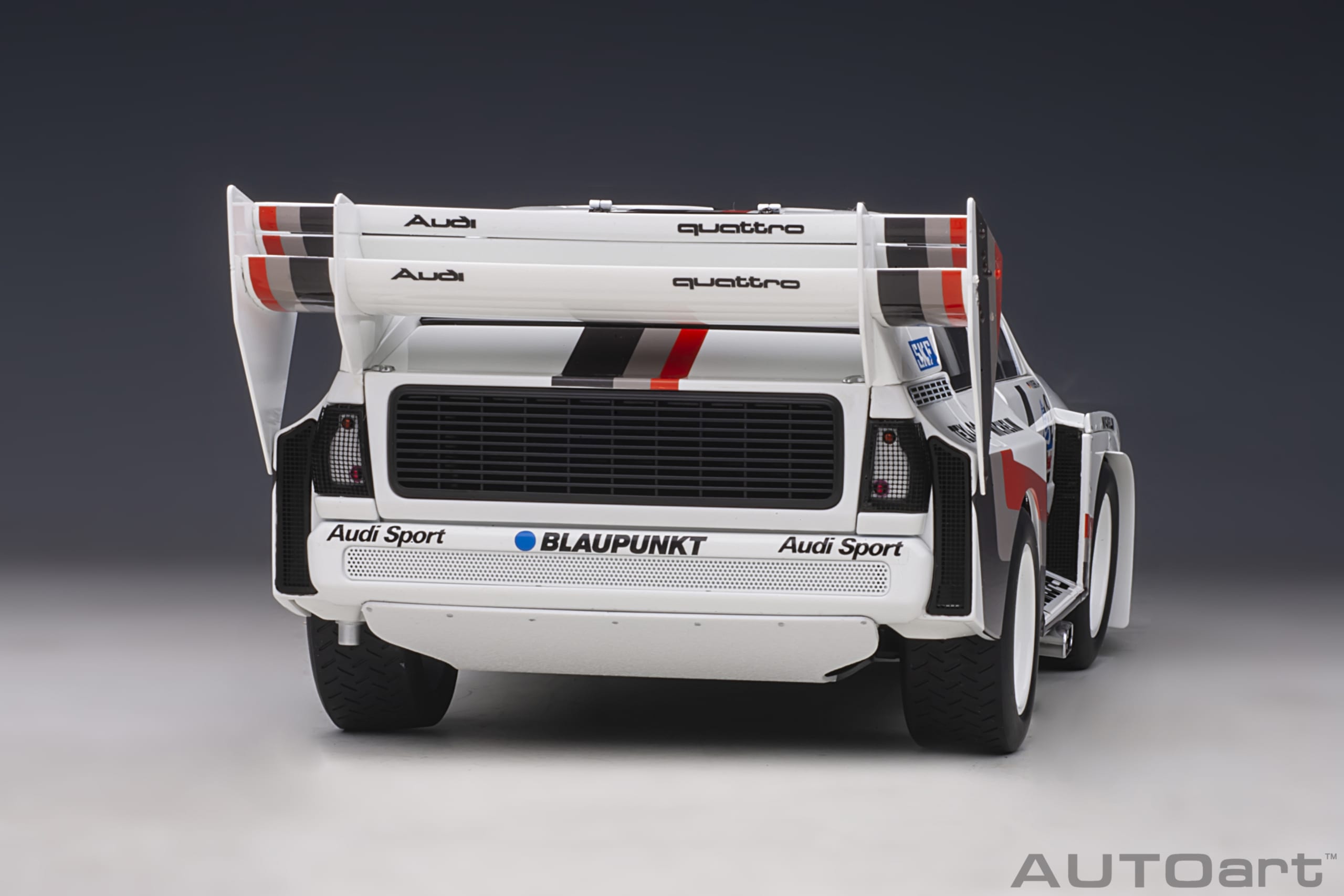 AUTOart Audi Sport quattro S1 Pikes Peak 1987 Röhrl #1 (Winner) 1:18 - Image 19