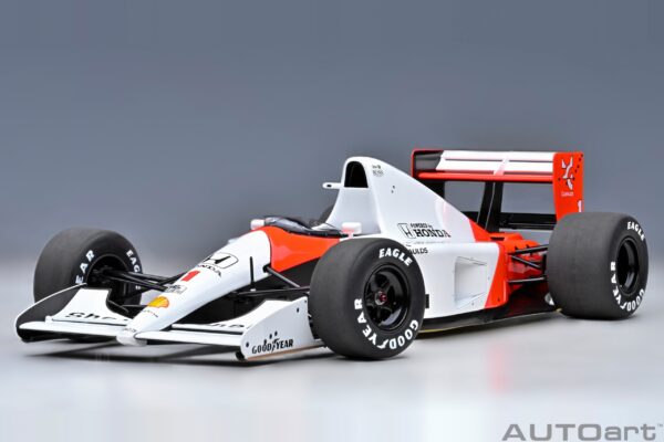 AUTOart マクラーレン・ホンダ MP4/6 1991年 アイルトン・セナ #1 1:18