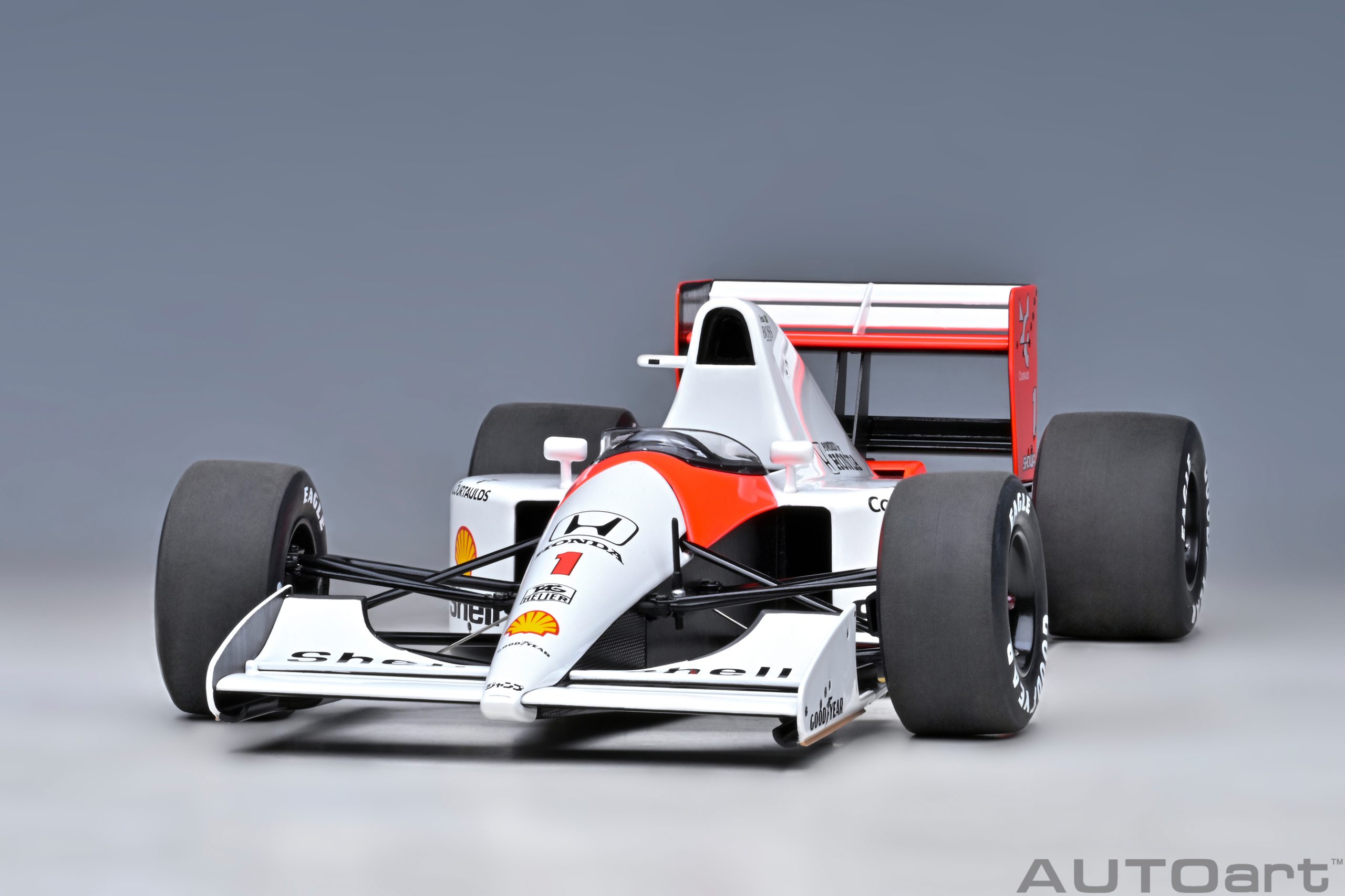 AUTOart McLaren Honda MP4/6 1991 Ayrton Senna #1 1:18 - Image 22