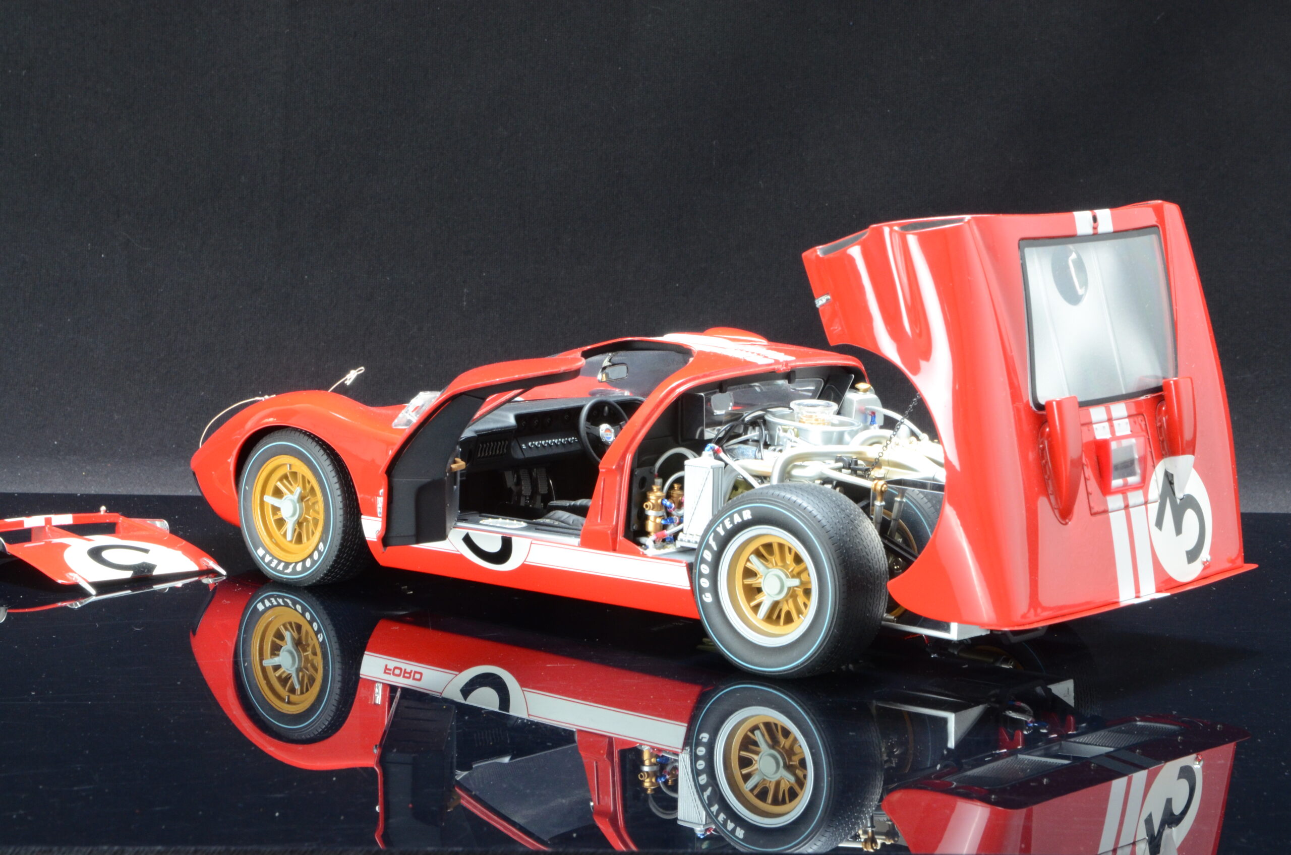 GMP Ford GT 40 1966 MK2 Gurney Grant | 1:12 - Image 5