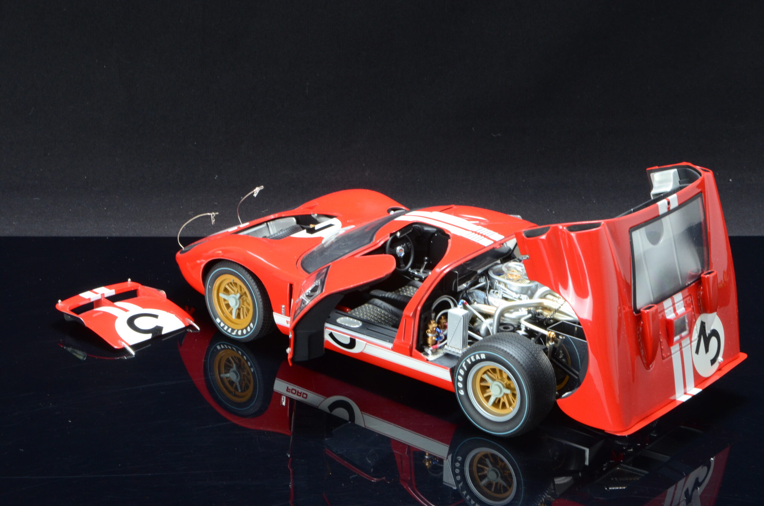 GMP Ford GT 40 1966 MK2 Gurney Grant | 1:12 - Image 6