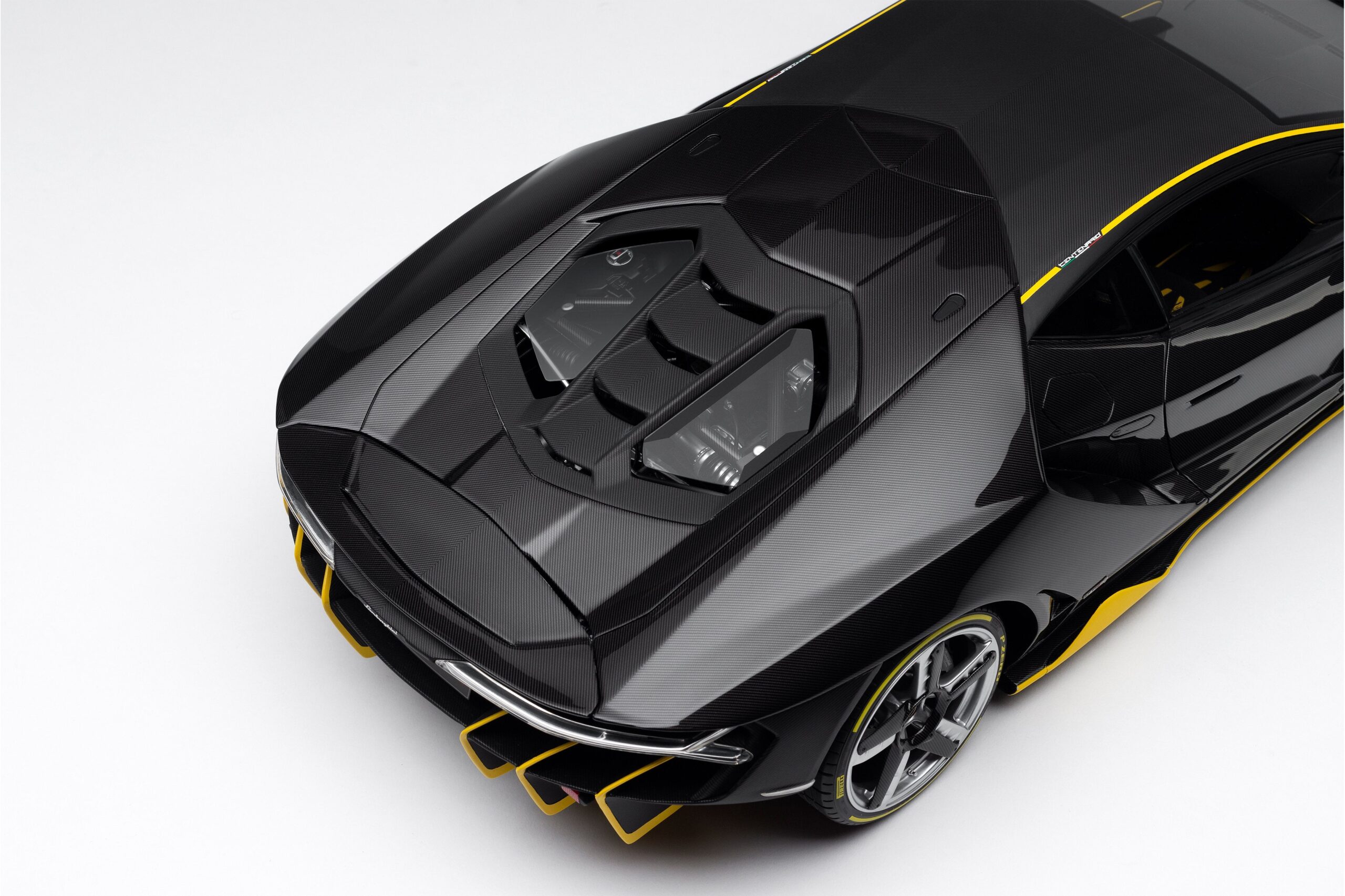 Amalgam Lamborghini Centenario Genfer Auto-Salon 2016 - Silber | 1:8 - Image 14