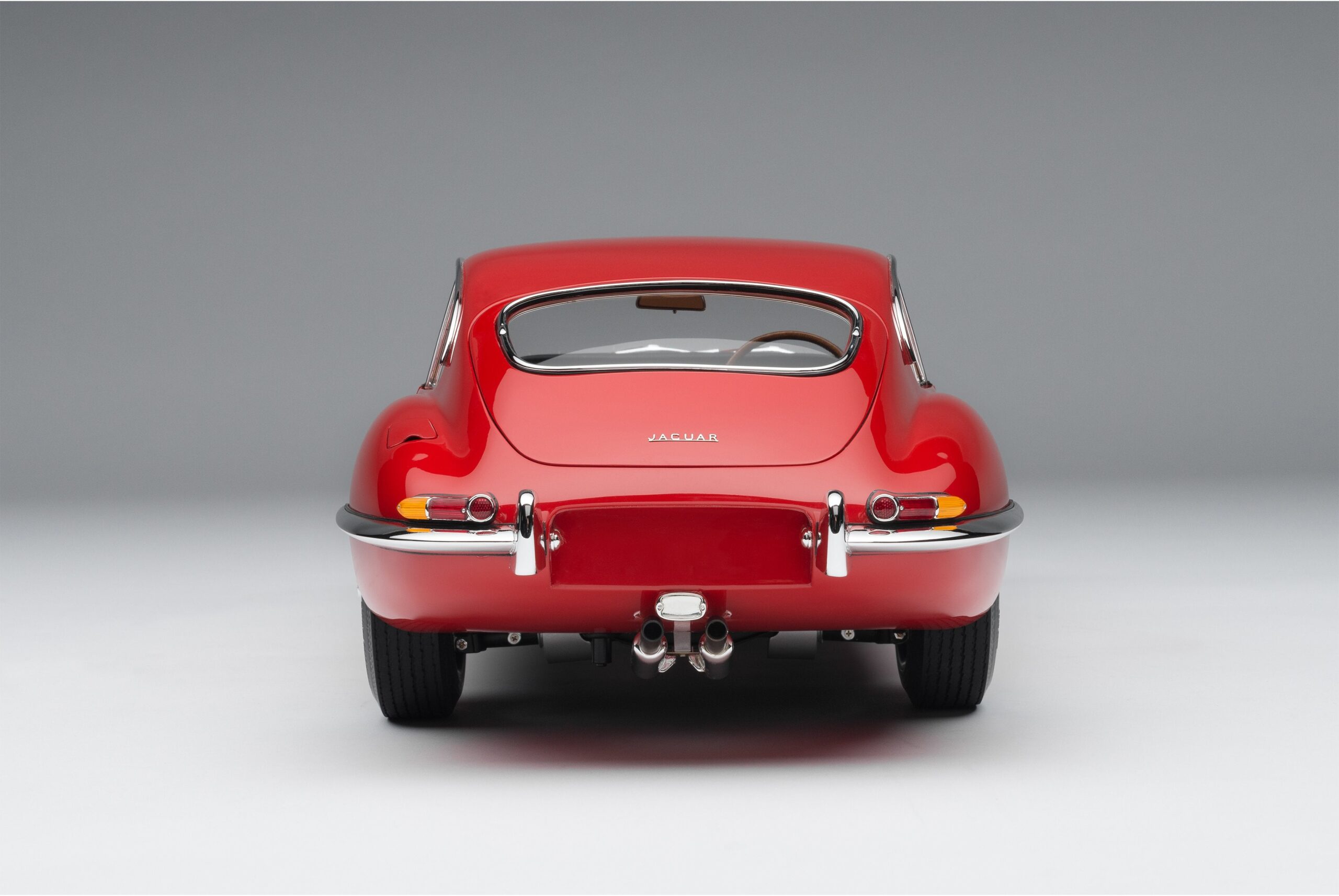 Amalgam Jaguar E-Type Series 1 Coupe (1961) - Rot | 1:8 – Bild 6