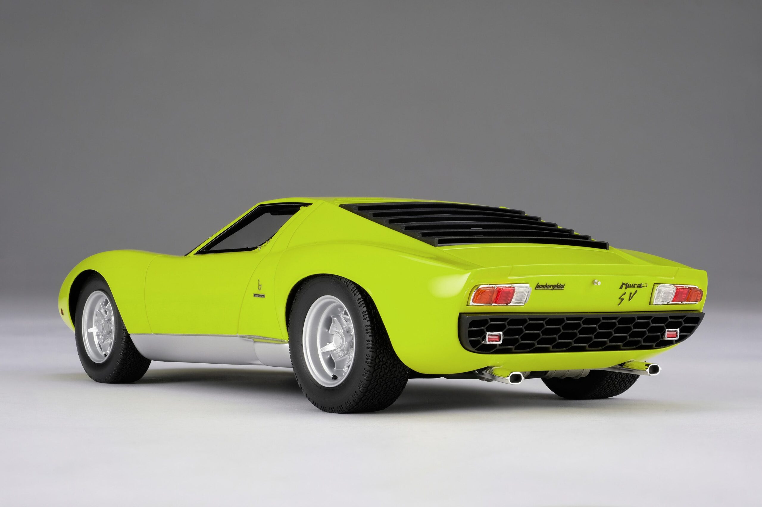 Amalgam Lamborghini Miura P400 SV | 1:18 – Bild 43