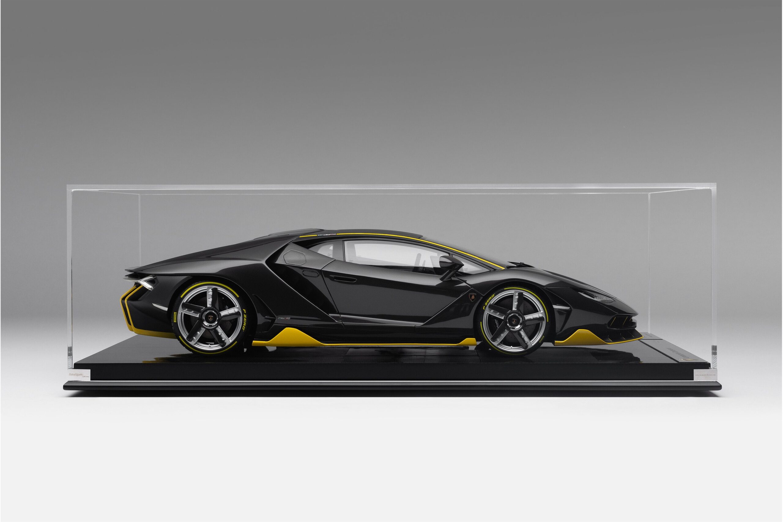 Amalgam Lamborghini Centenario Genfer Auto-Salon 2016 - Silber | 1:8 - Image 16