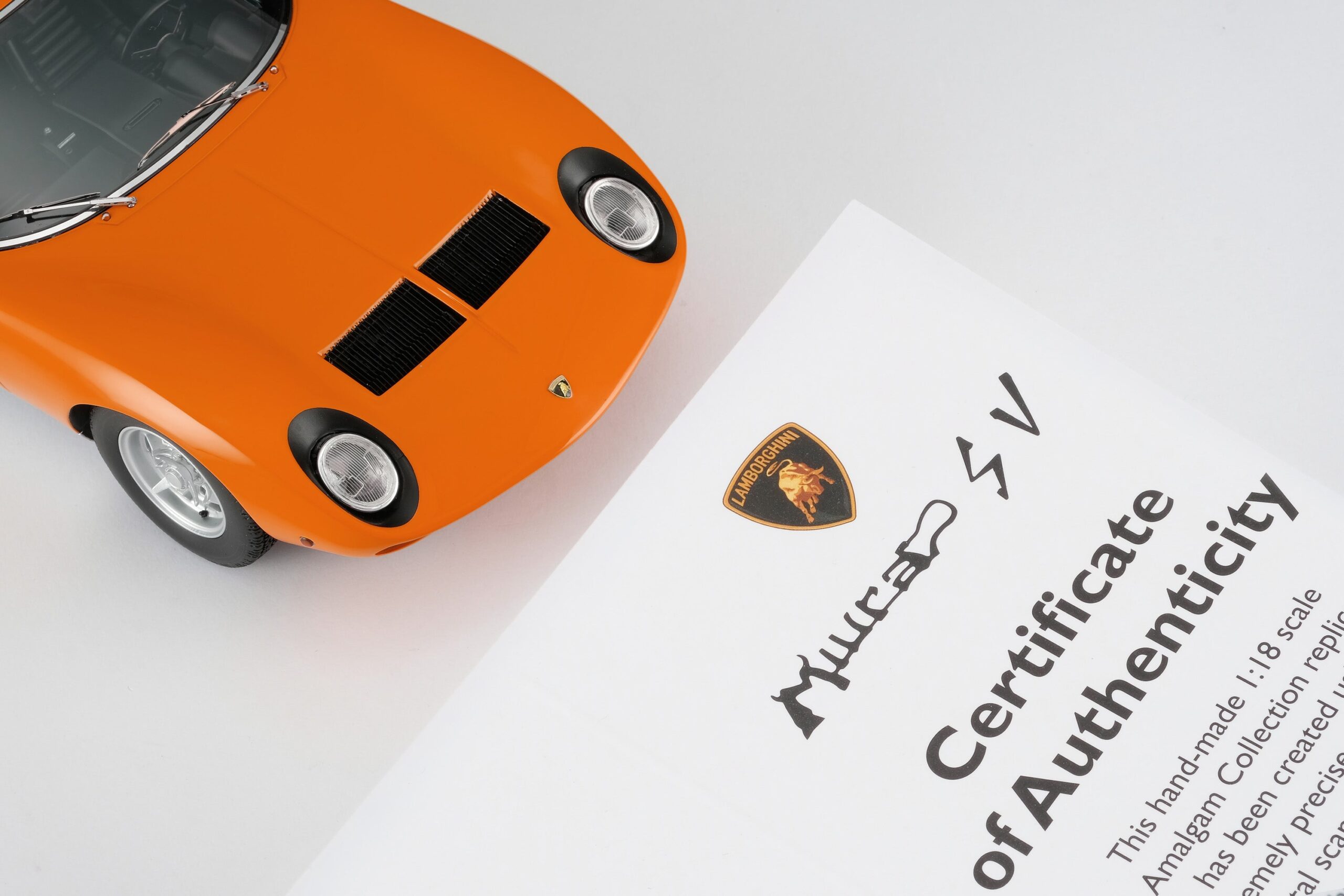 Amalgam Lamborghini Miura P400 SV | 1:18 – Bild 29